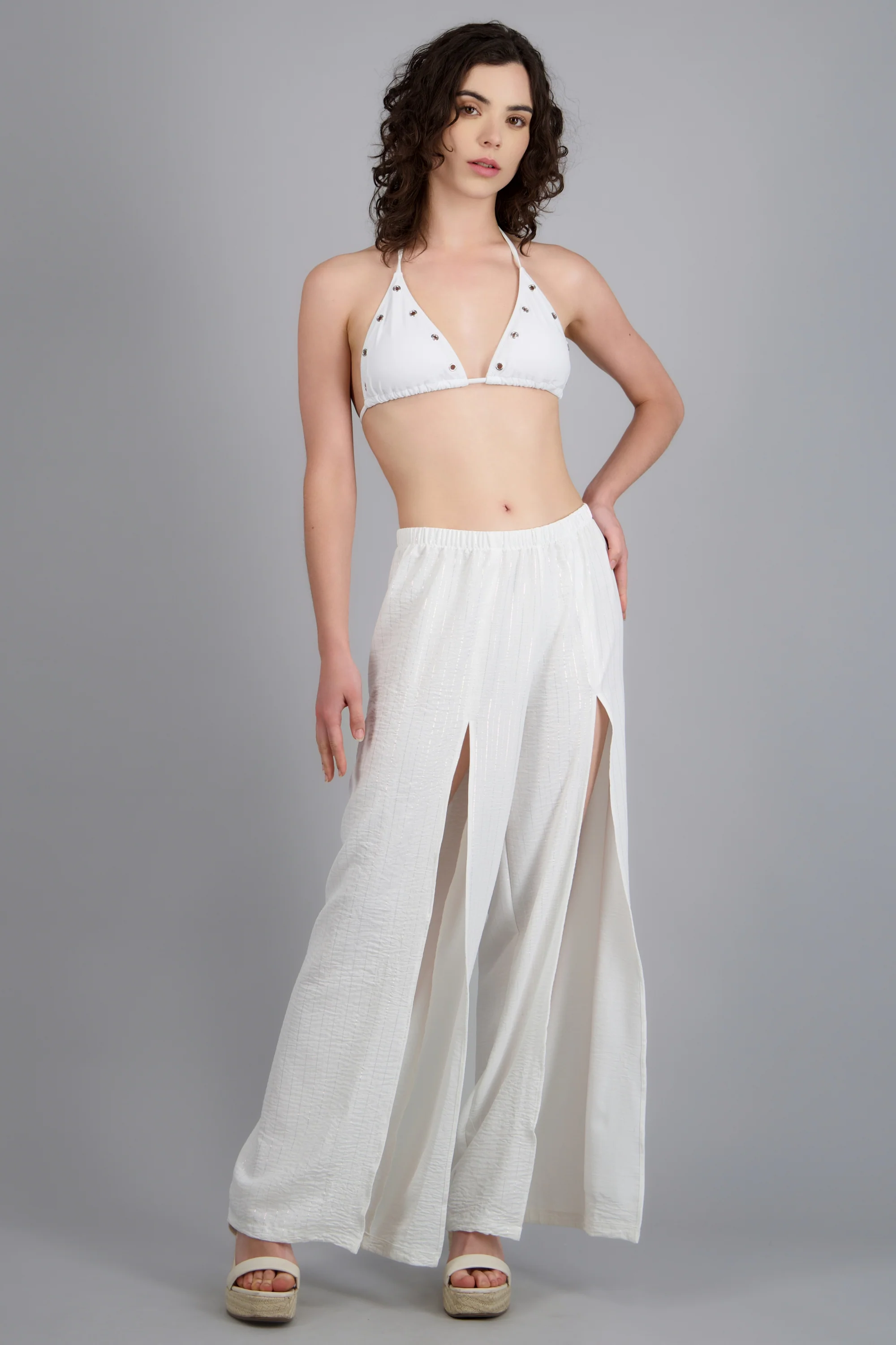 Pantalon aberturas rayas efecto