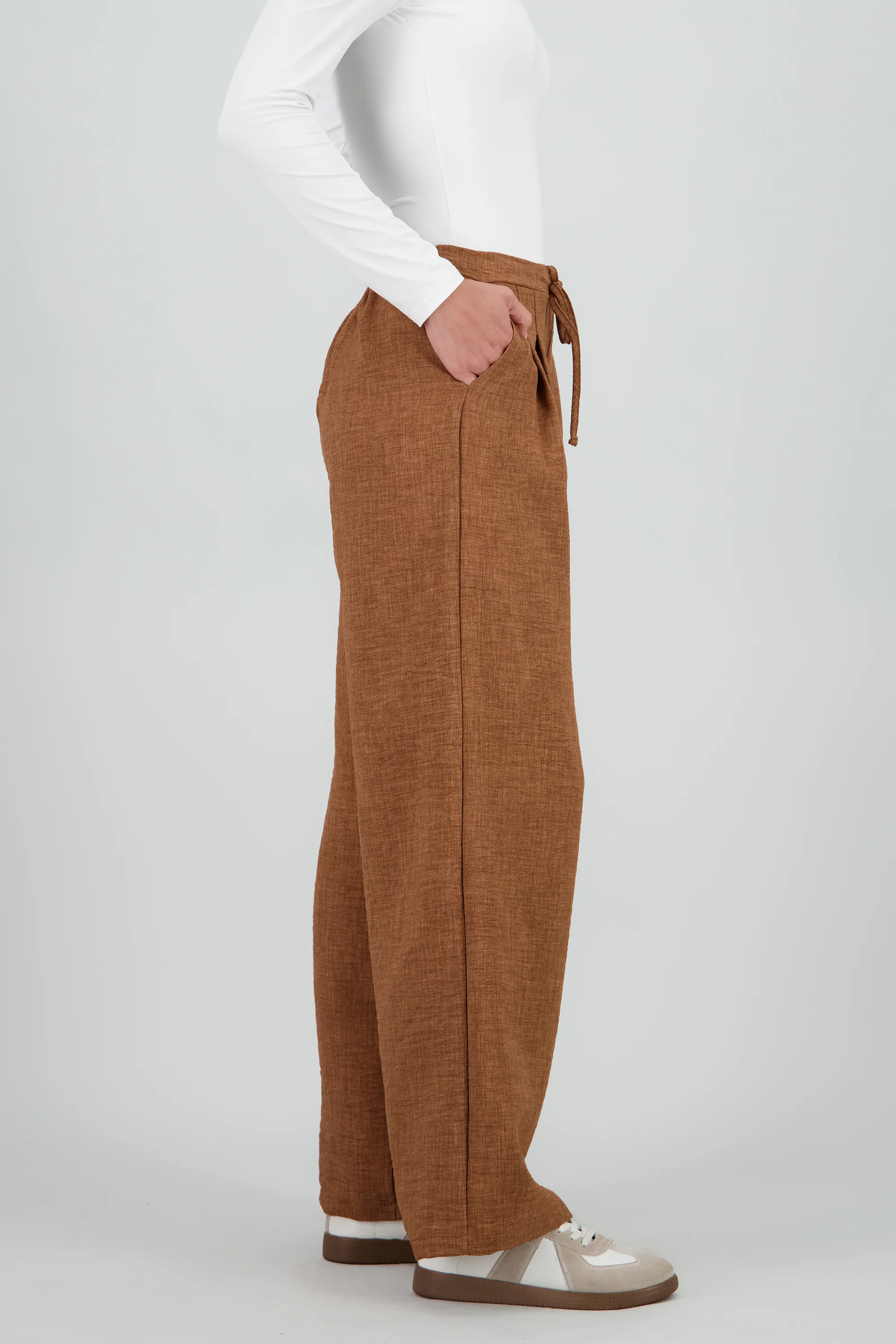 Pantalon amplio con bolsas det pinzas - Image 3
