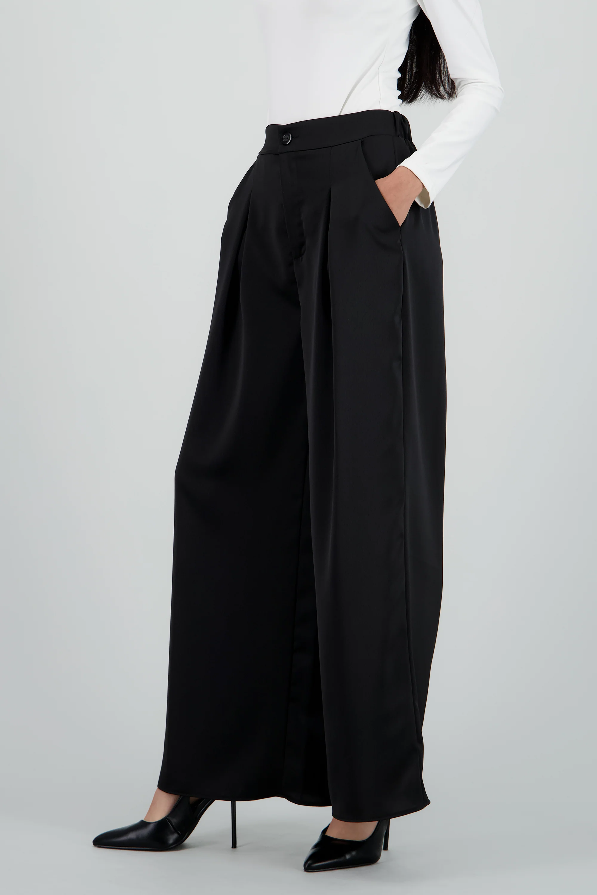 Pantalon amplio con boton - Image 3