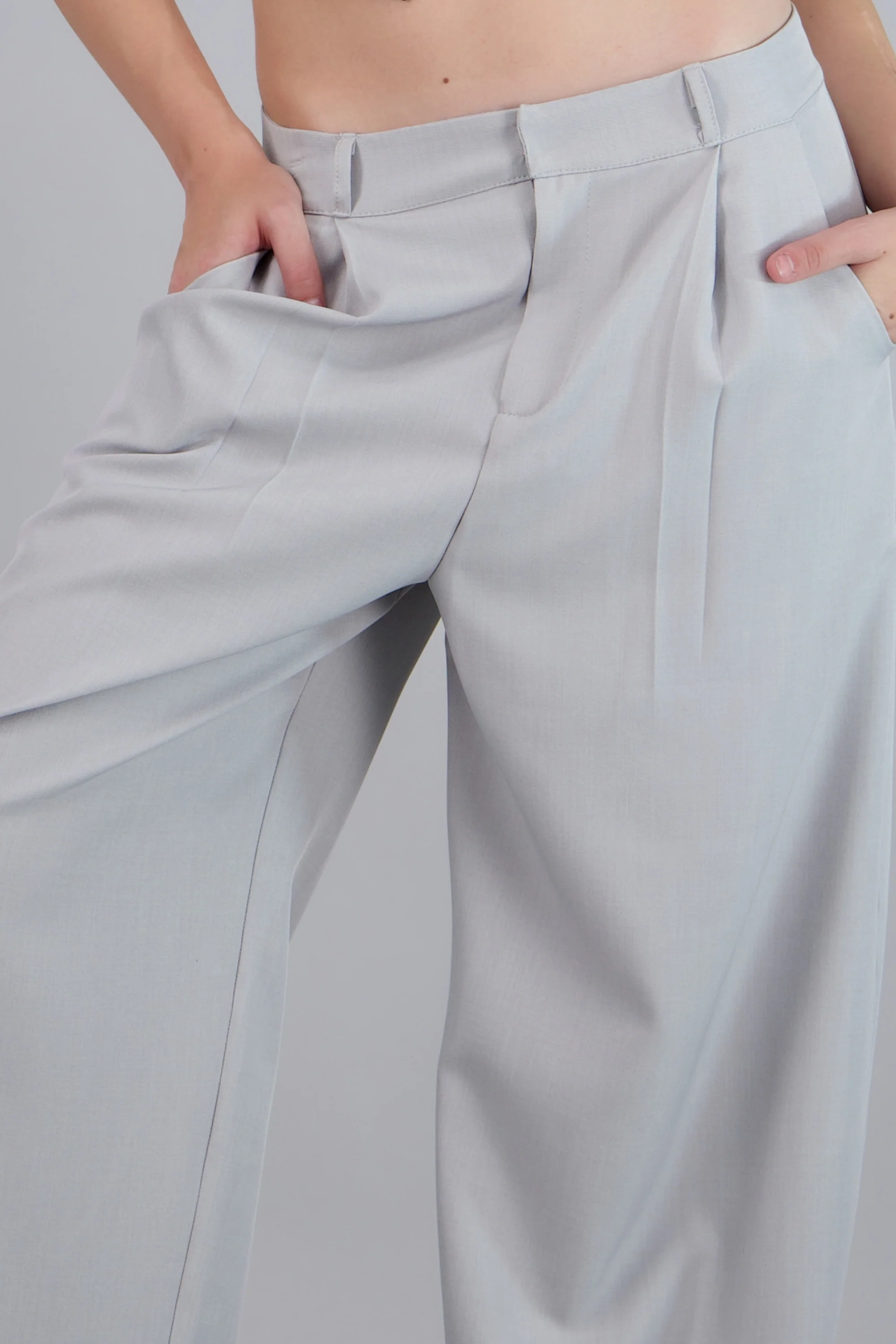 Pantalon amplio sastreado detalle pinzas - Image 5