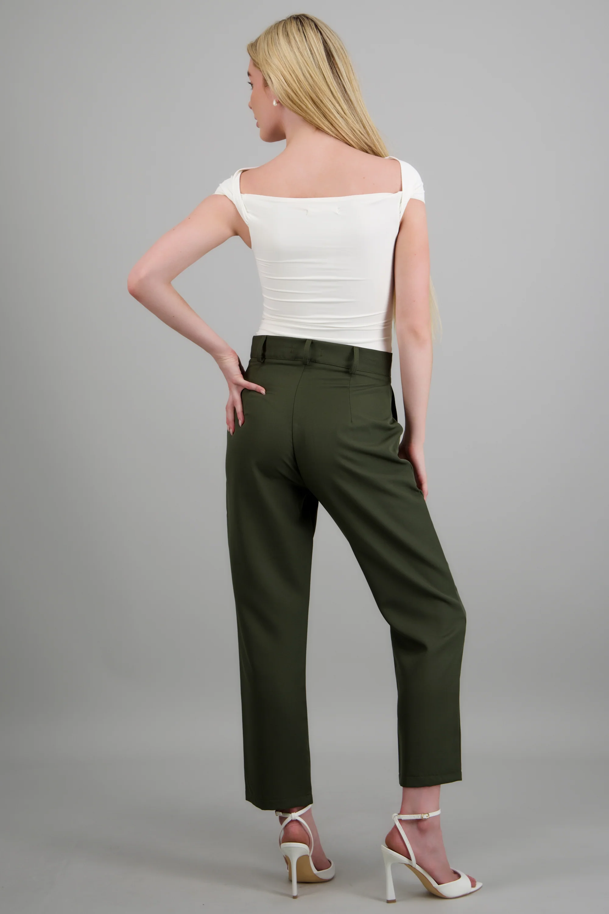 Pantalón Cintura Alta Capri Bolsas - Image 4