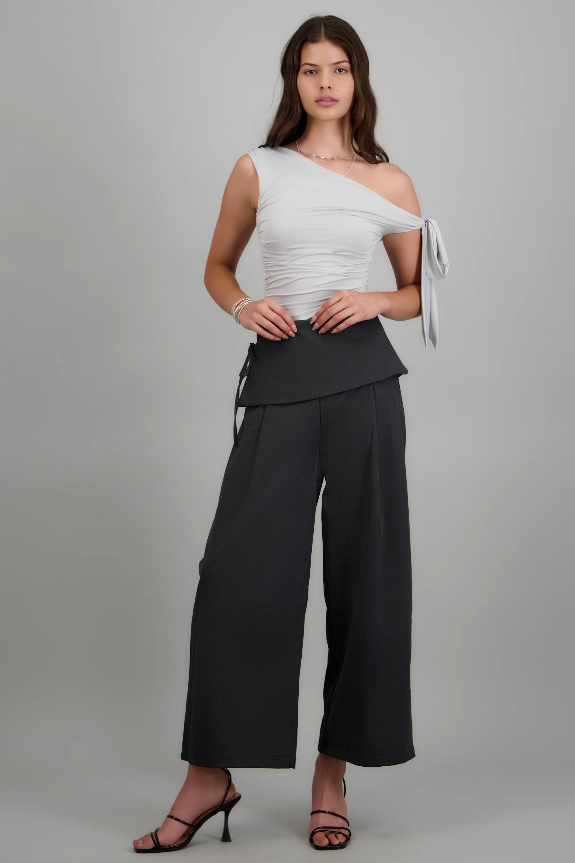 Pantalón con mini falda - Image 3