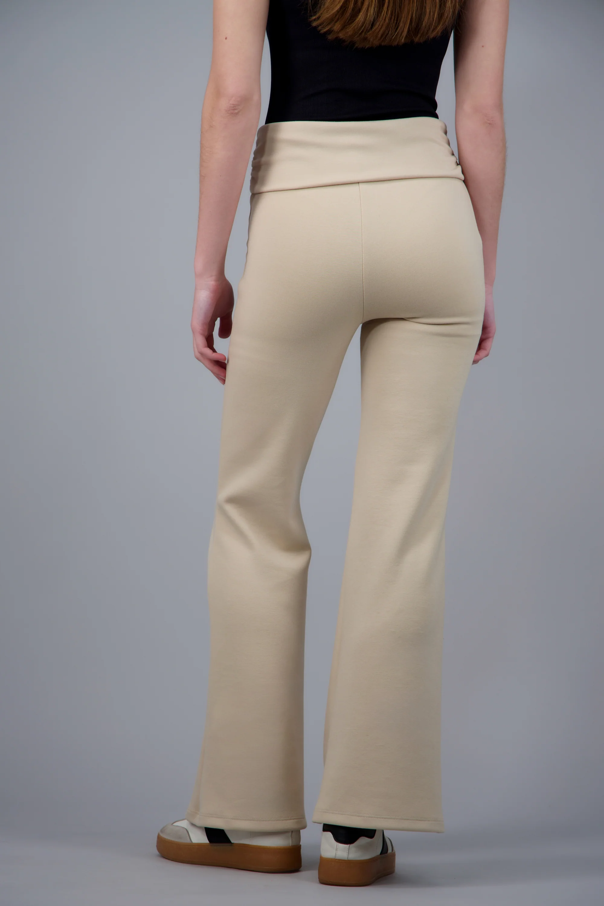 Pantalón flare detalle cintura - Image 4