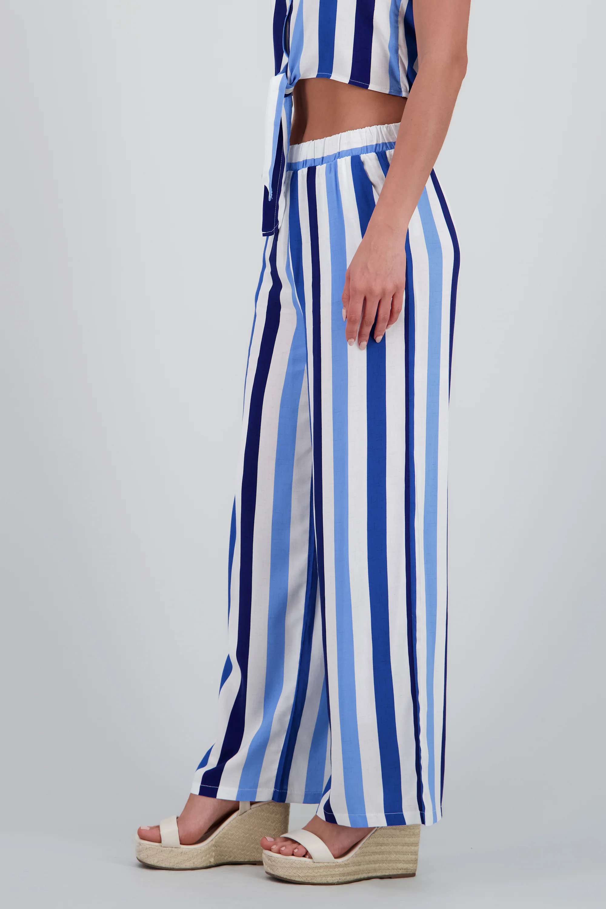 Pantalon fluido detalle resorte - Image 3