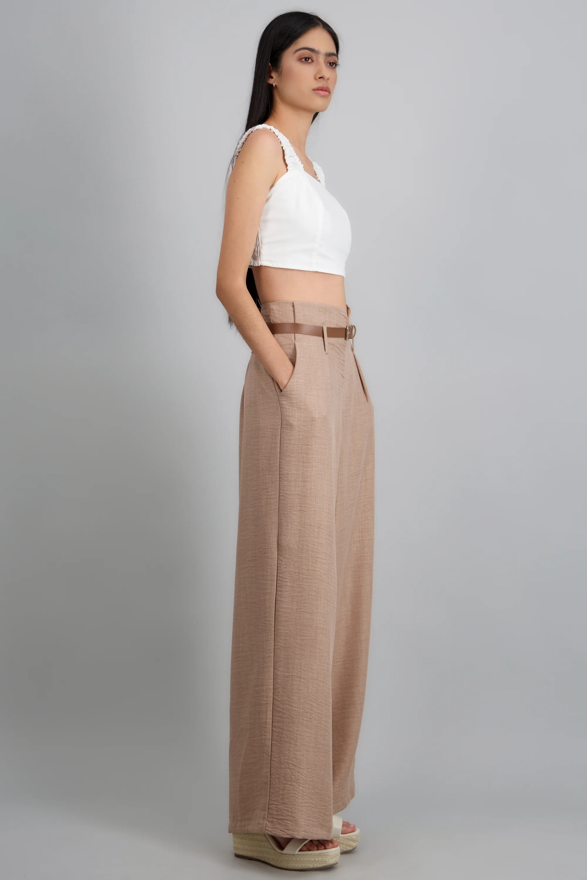 Pantalon fluido ligero detalle cinturon - Image 3