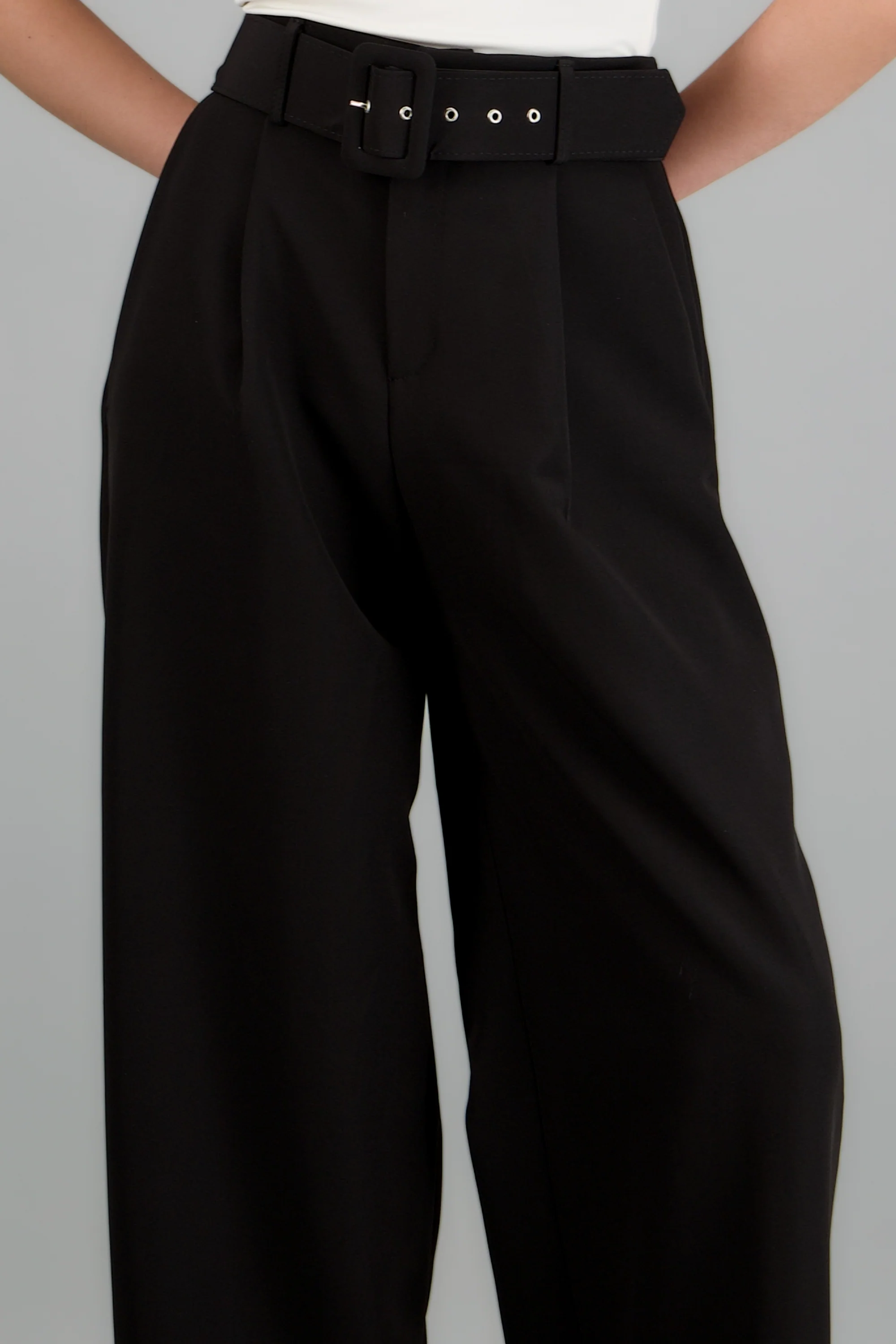 Pantalón liso cinturón - Image 5
