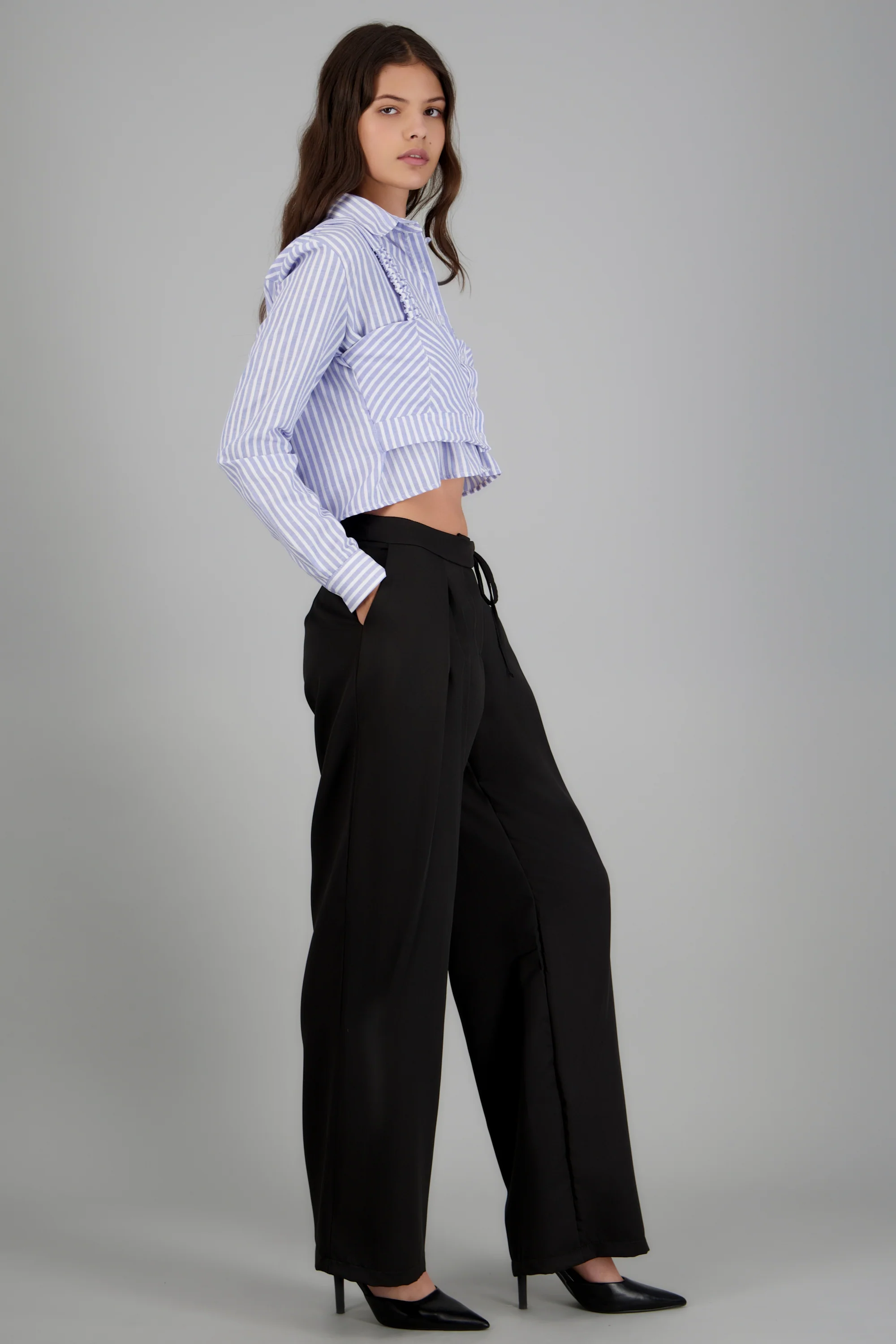 Pantalon pretina cruzada detalle pinzas - Image 4