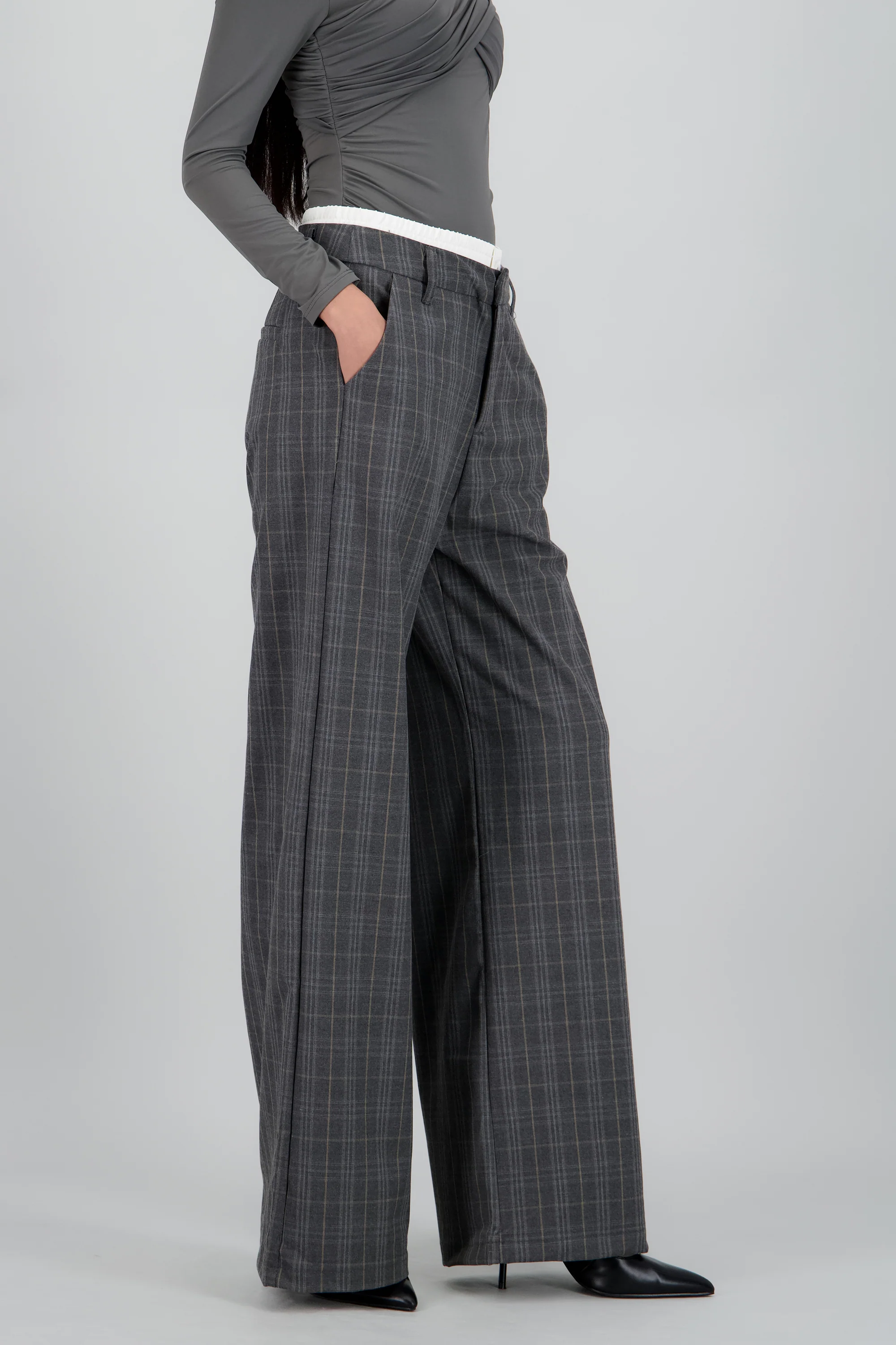 Pantalon recto de cuadros en contraste - Image 3