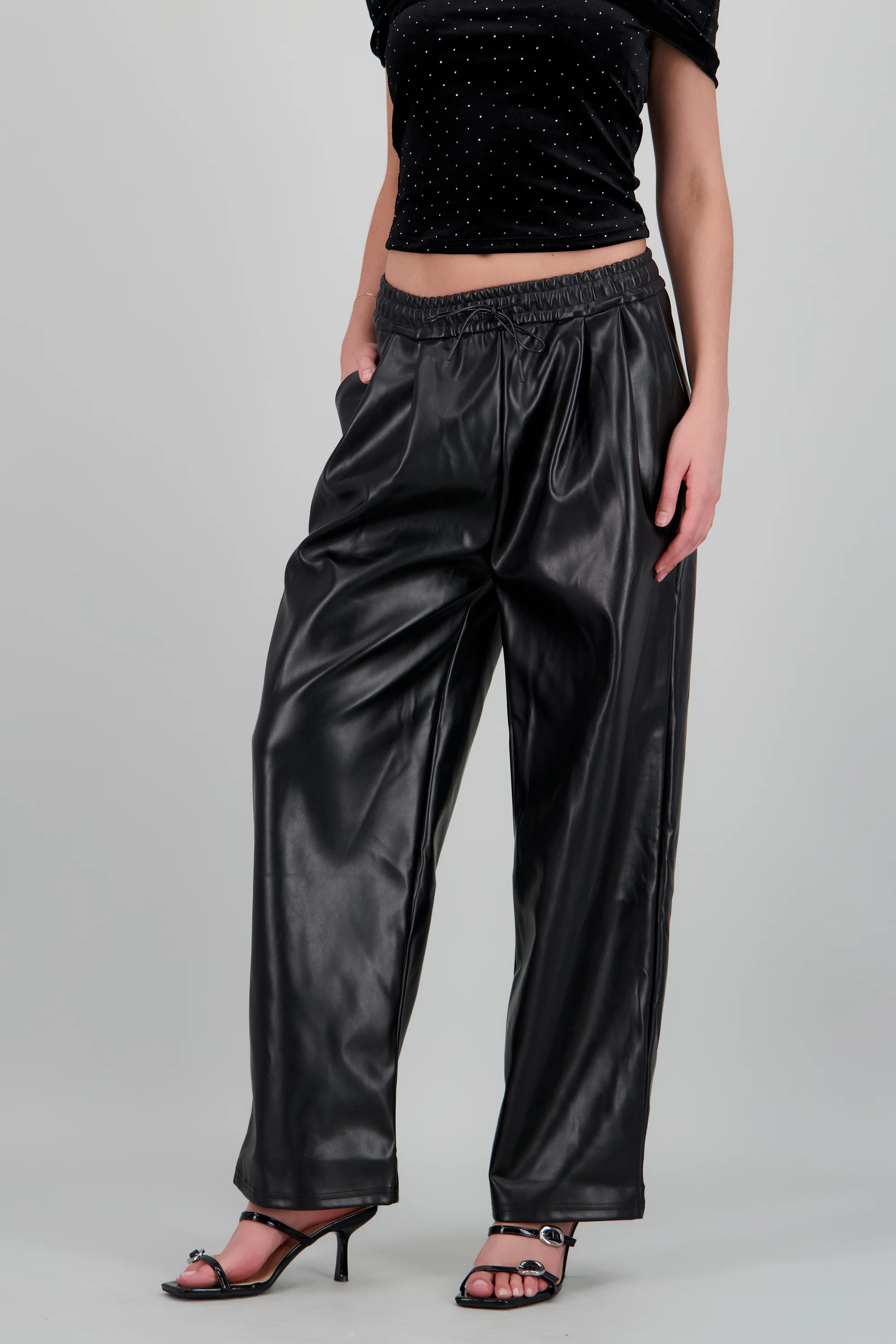 Pantalon recto efecto piel - Image 2