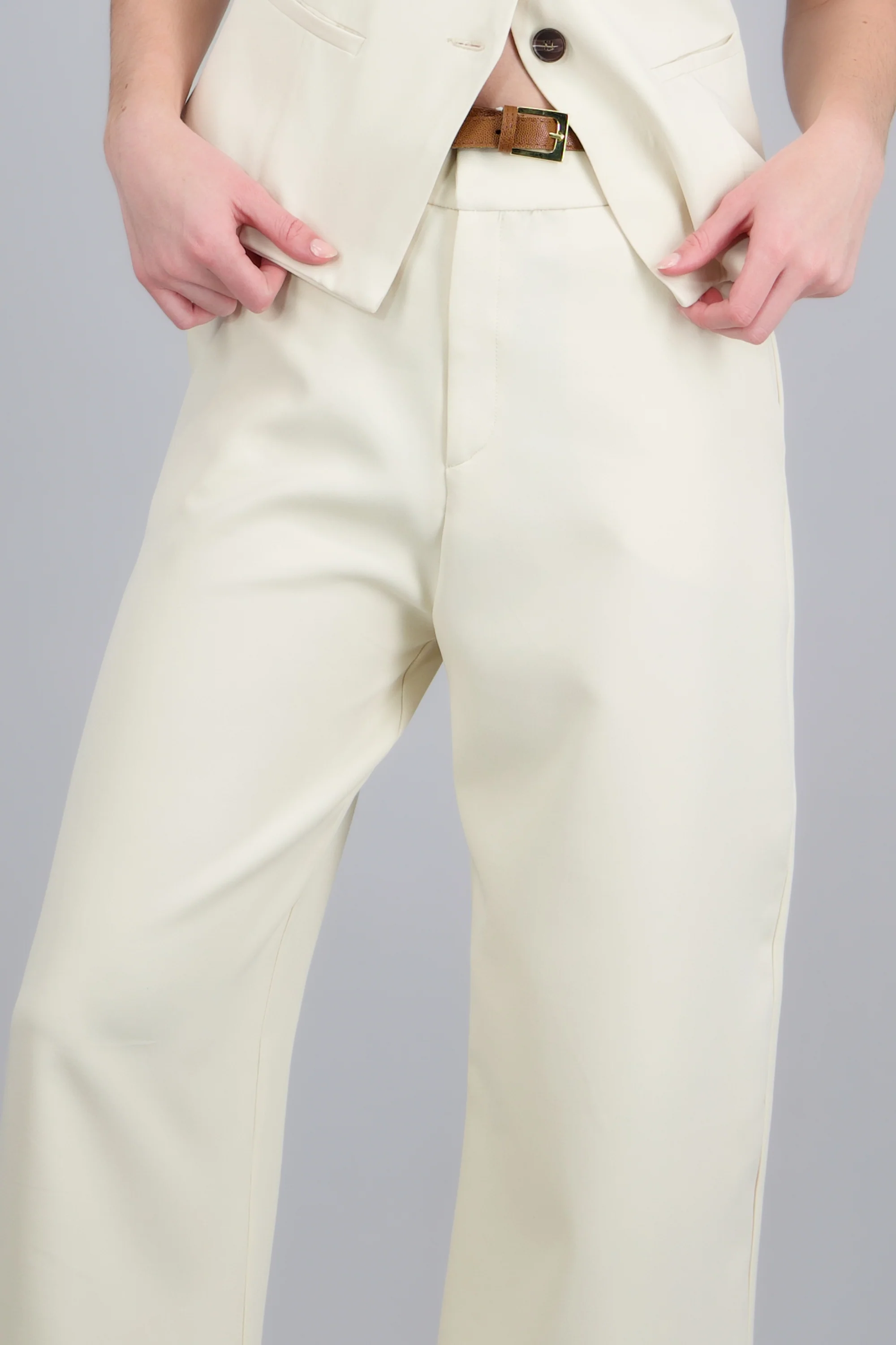 Pantalon sastreado detalle cinturon - Image 5