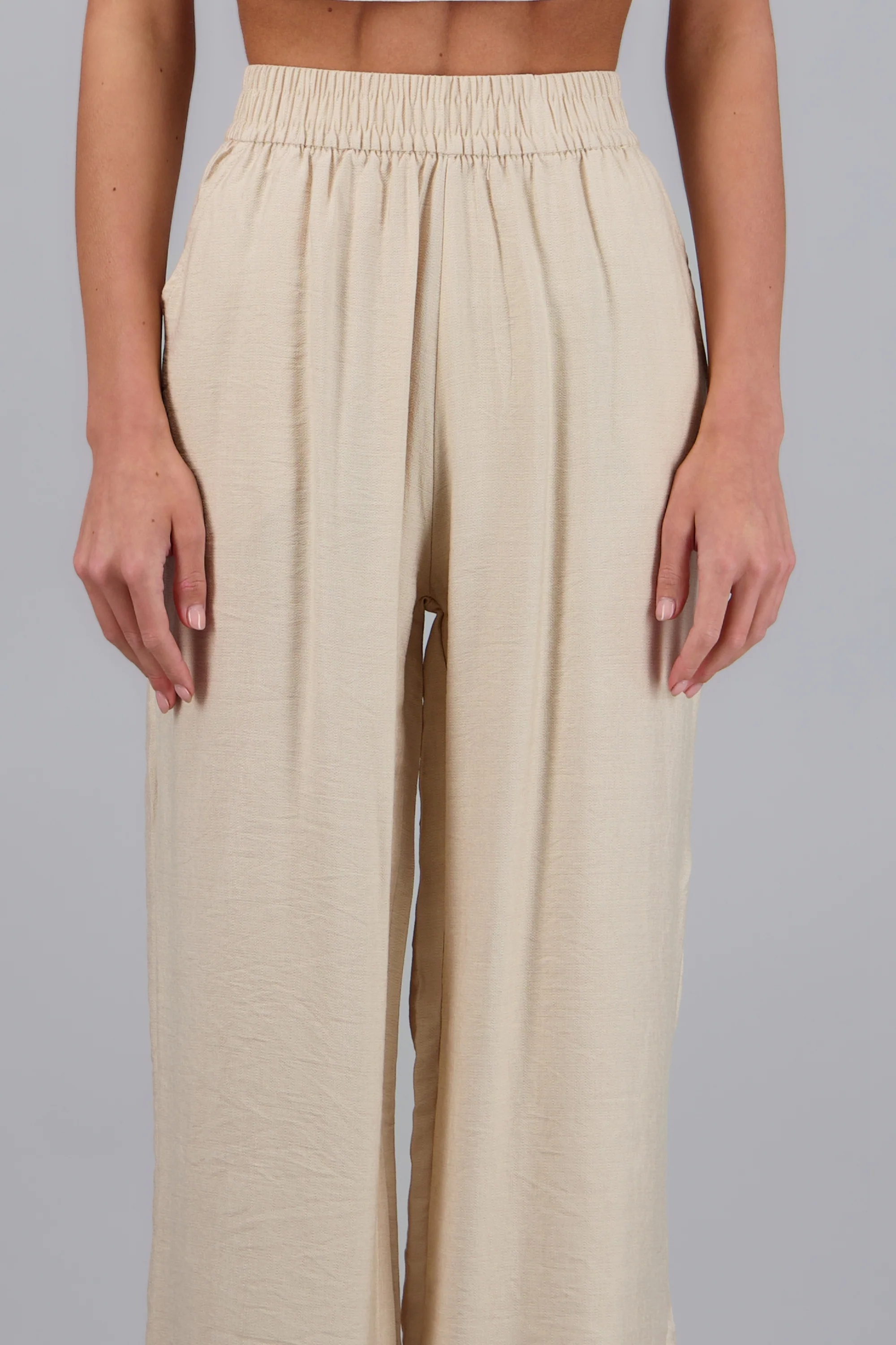 Pantalon textura con bolsas - Image 5