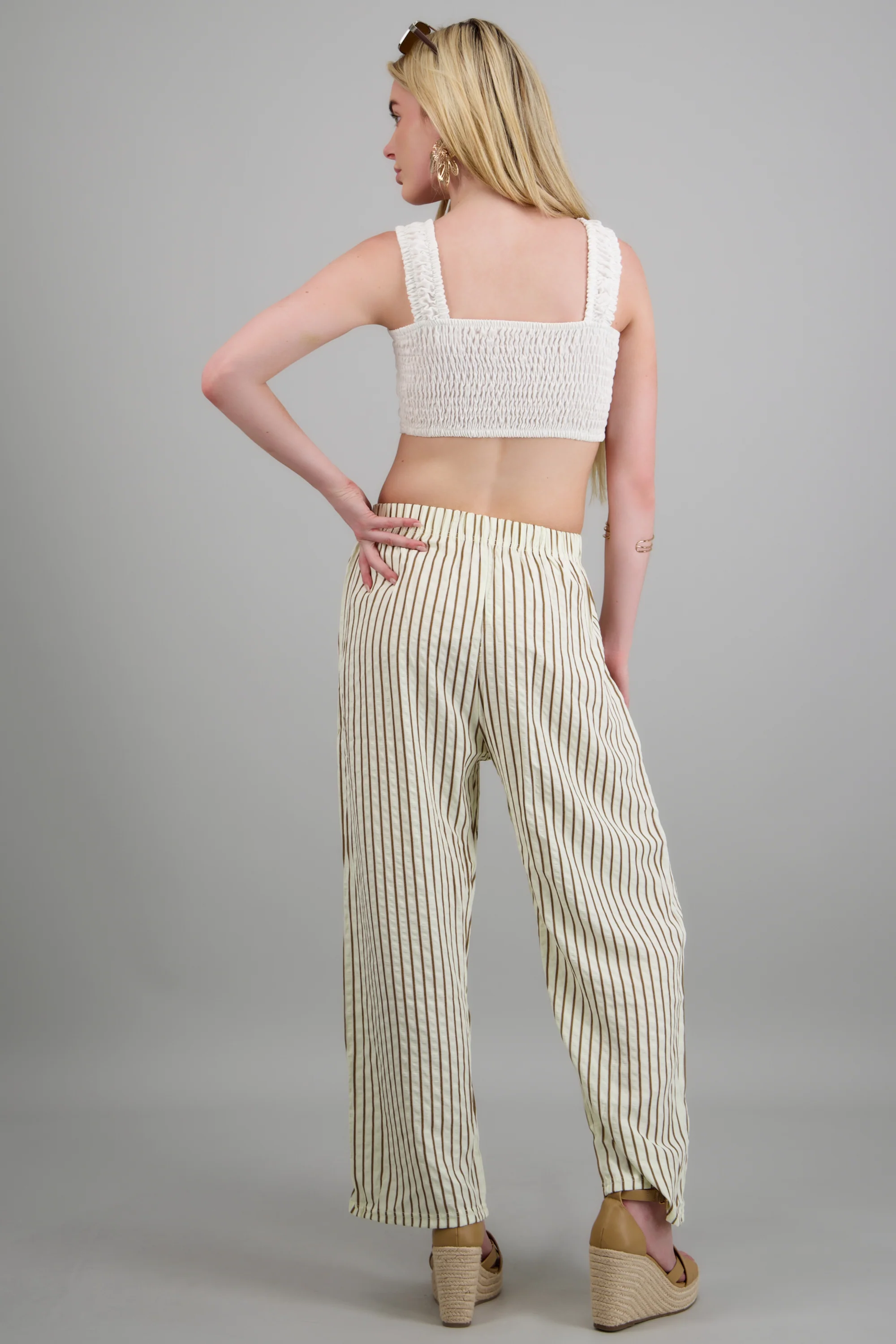 Pantalones rayas delgadas tela con textura - Image 4