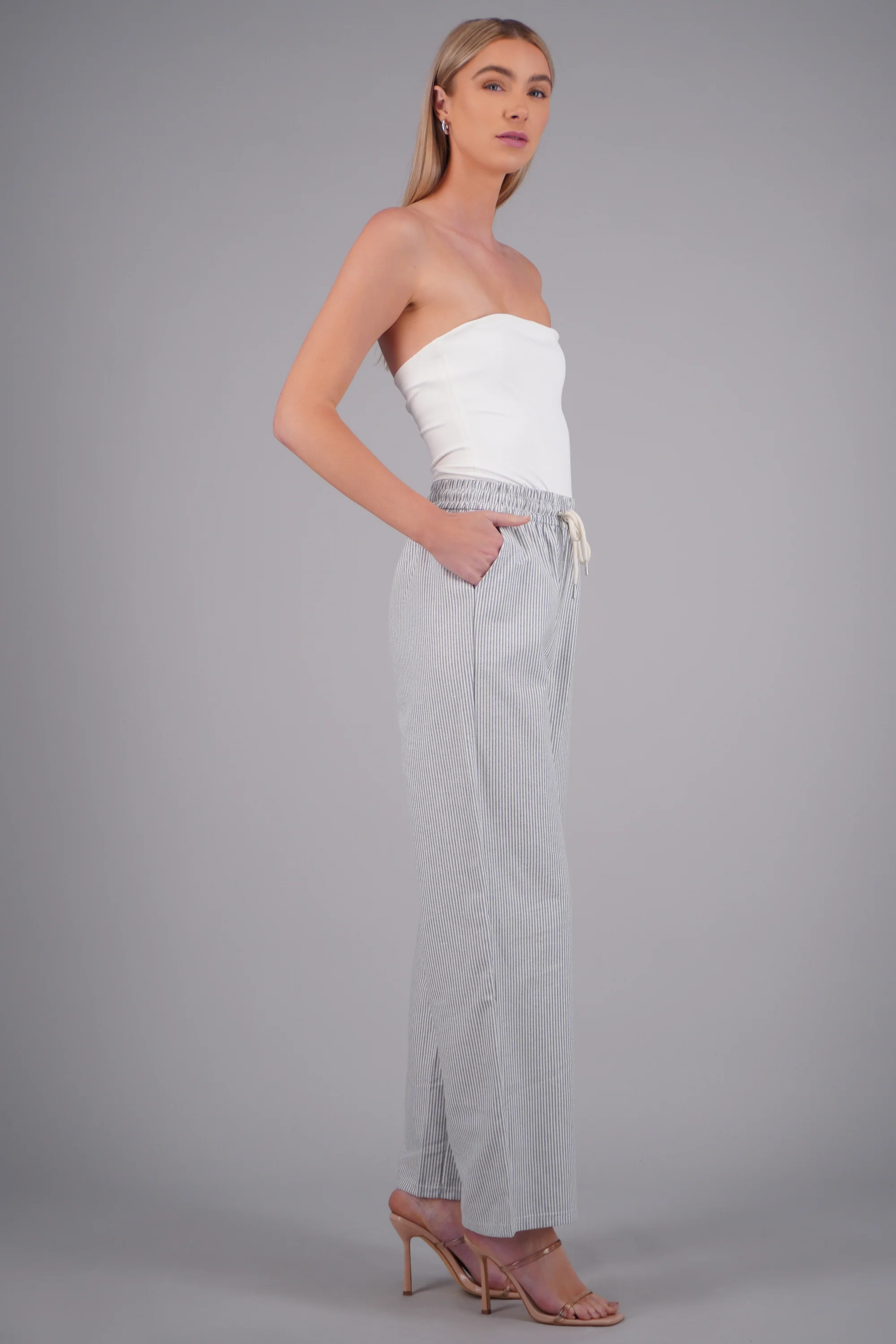 Pantalones tipo lino rayas - Image 3
