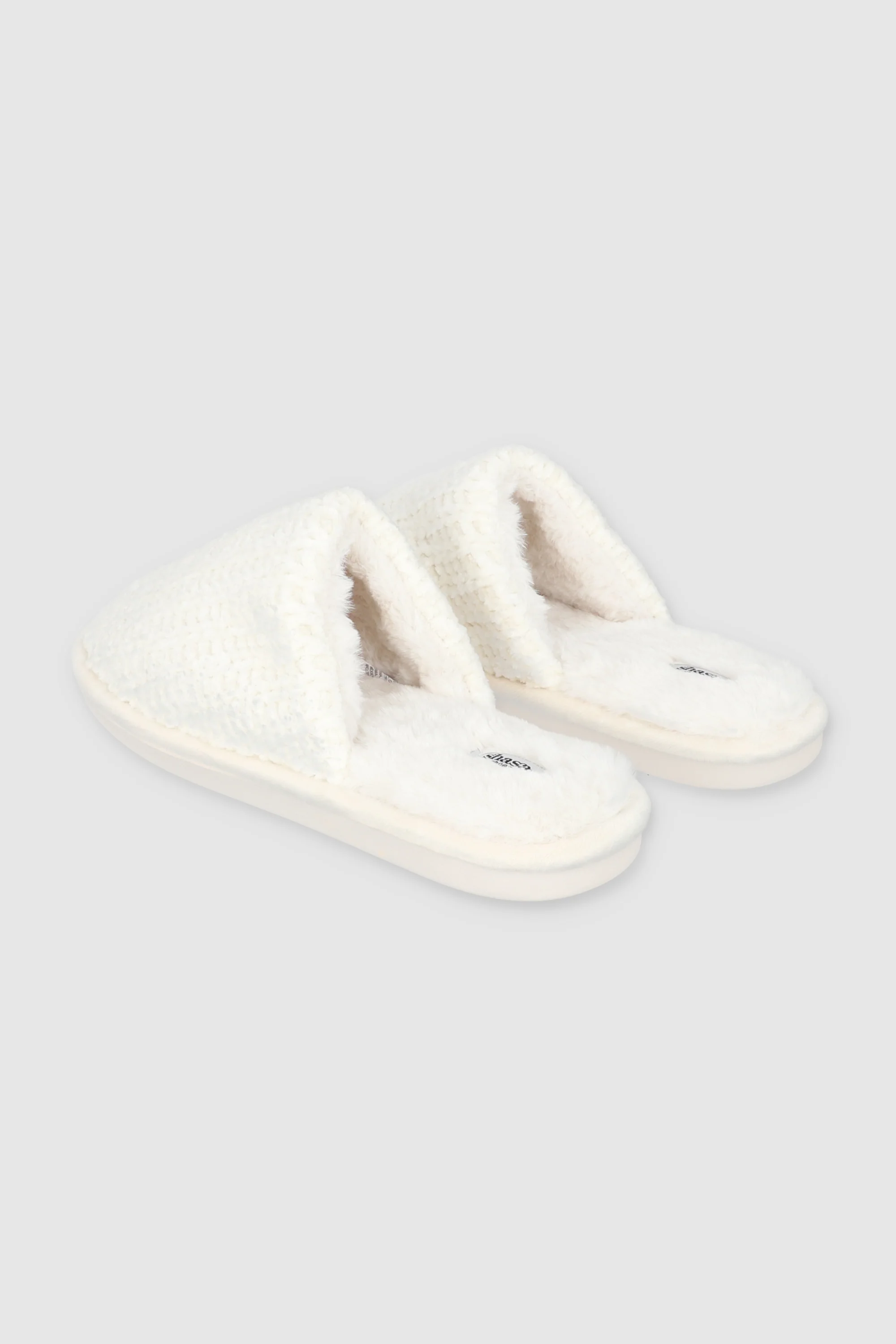 Pantufla mula tejida - Image 4