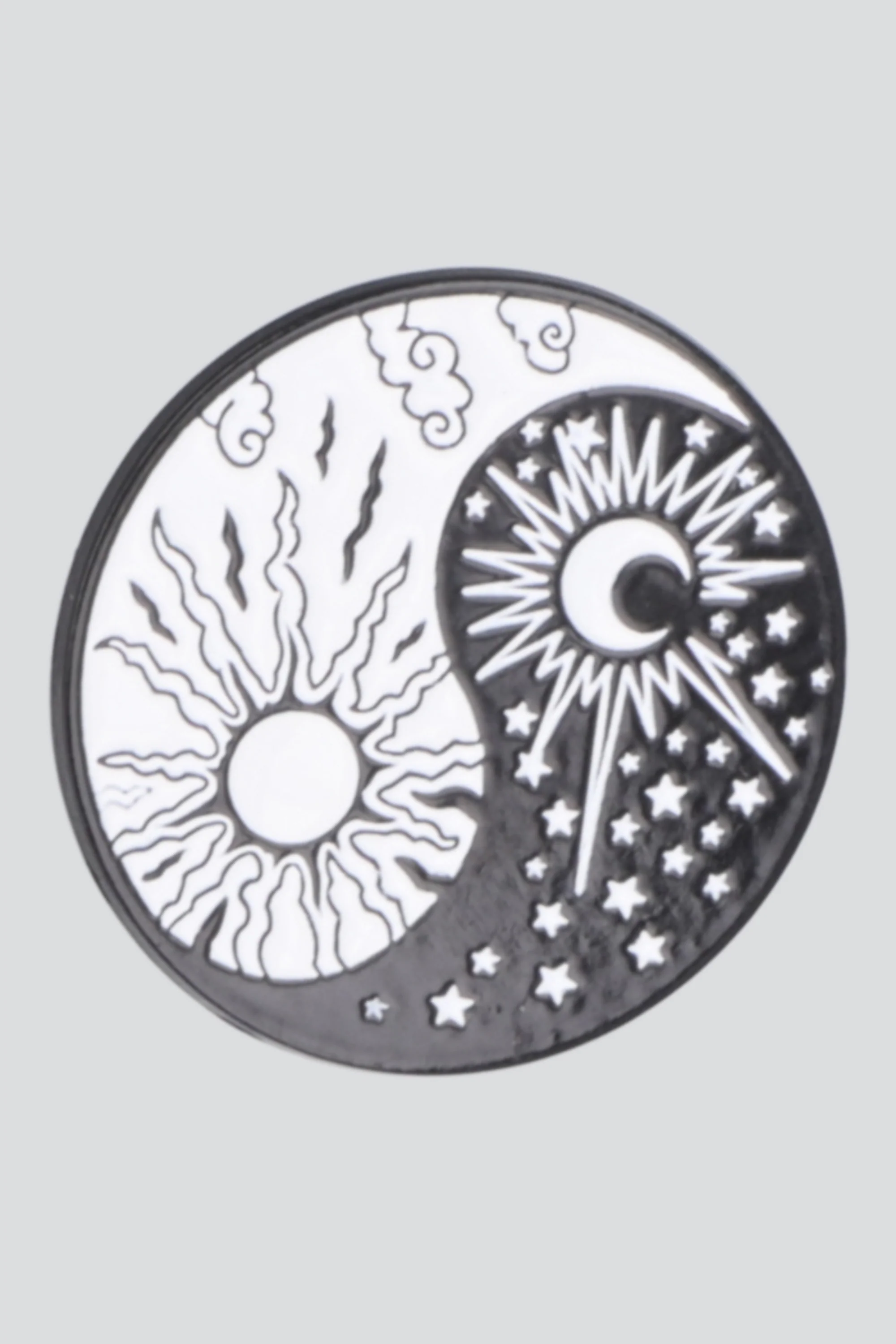 Pin ying yang sol luna - Image 2