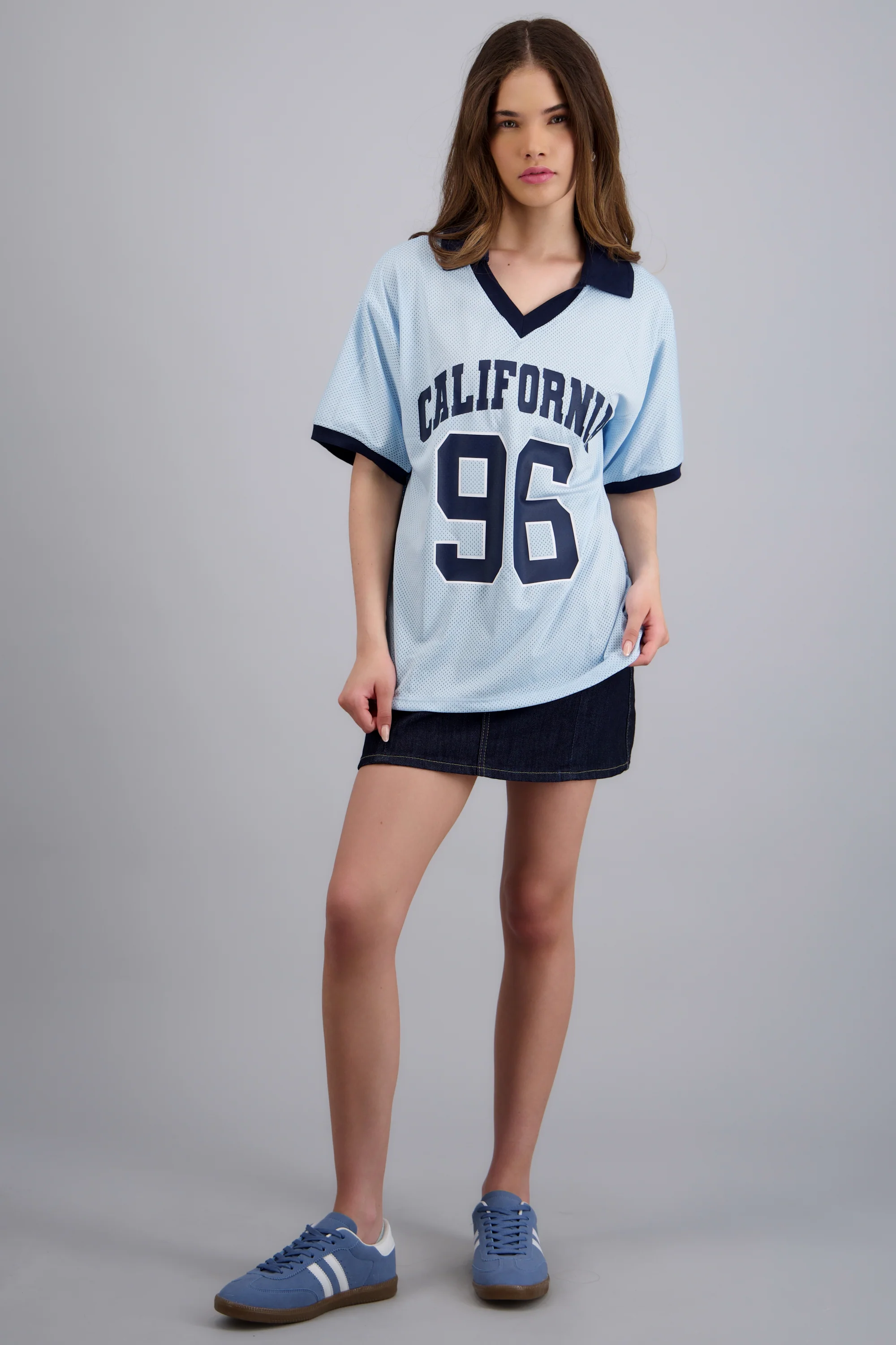 Playera jersey estampado con cuello polo