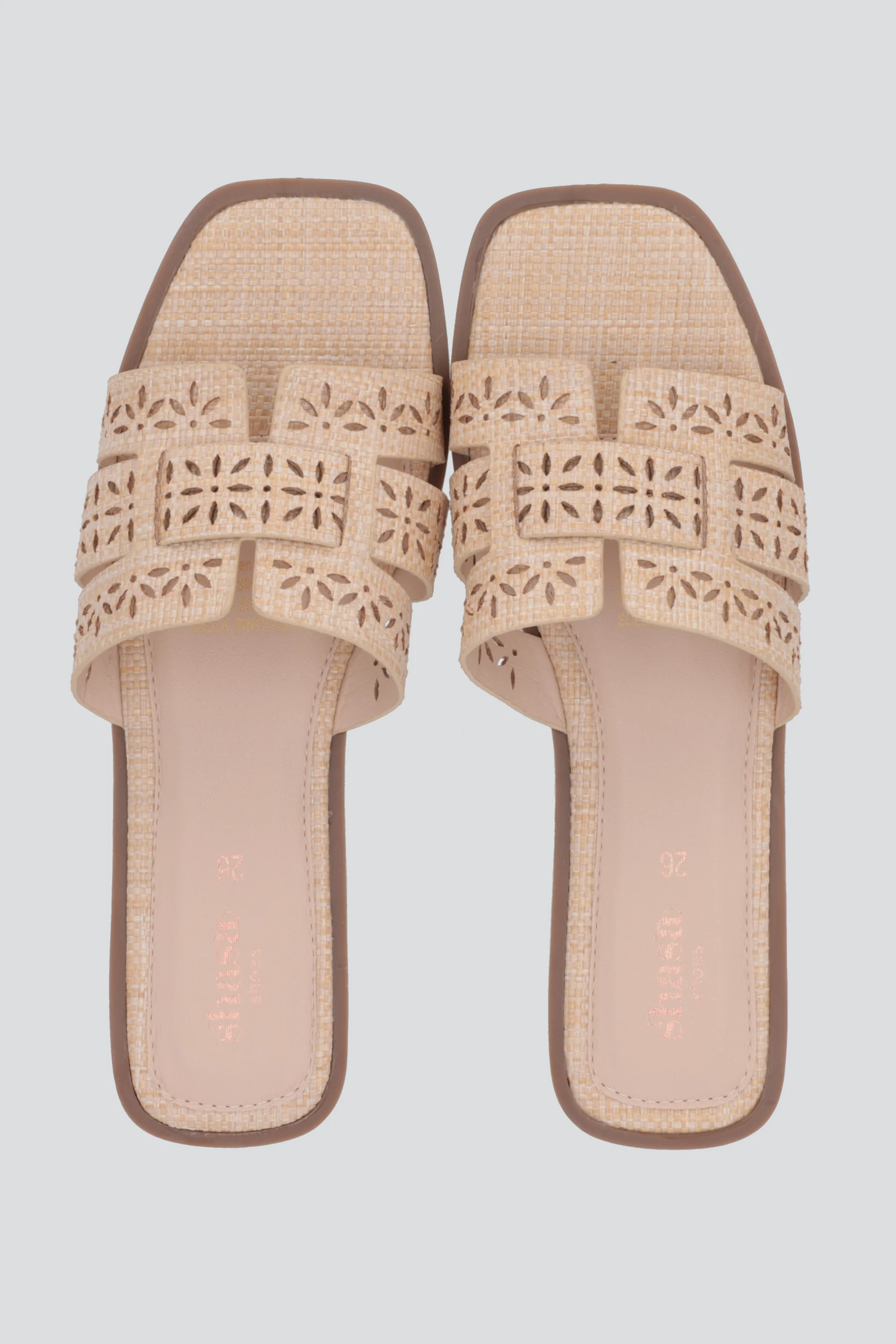 Sandalia greca perforaciones