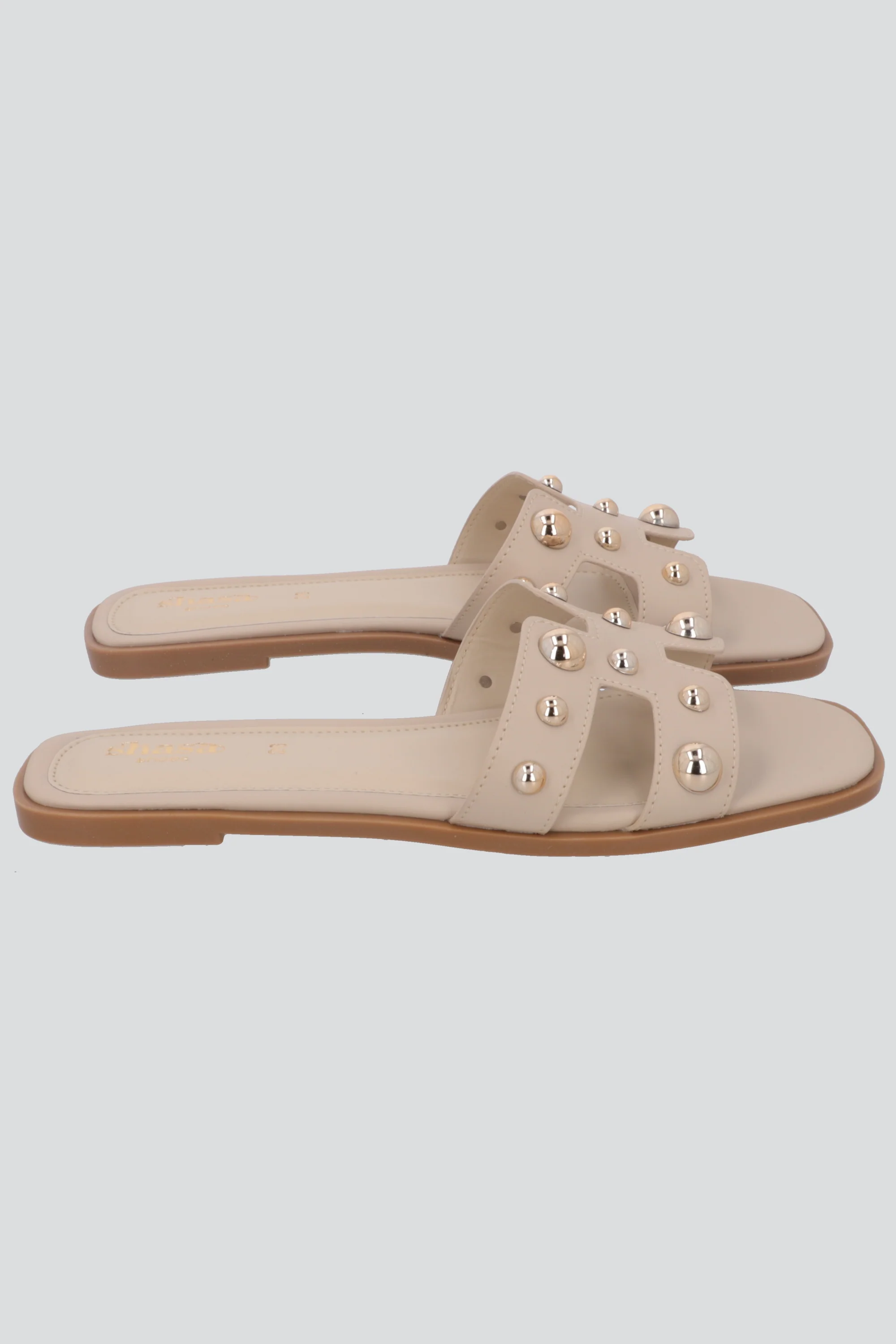 Sandalia tiras greca studs - Image 3