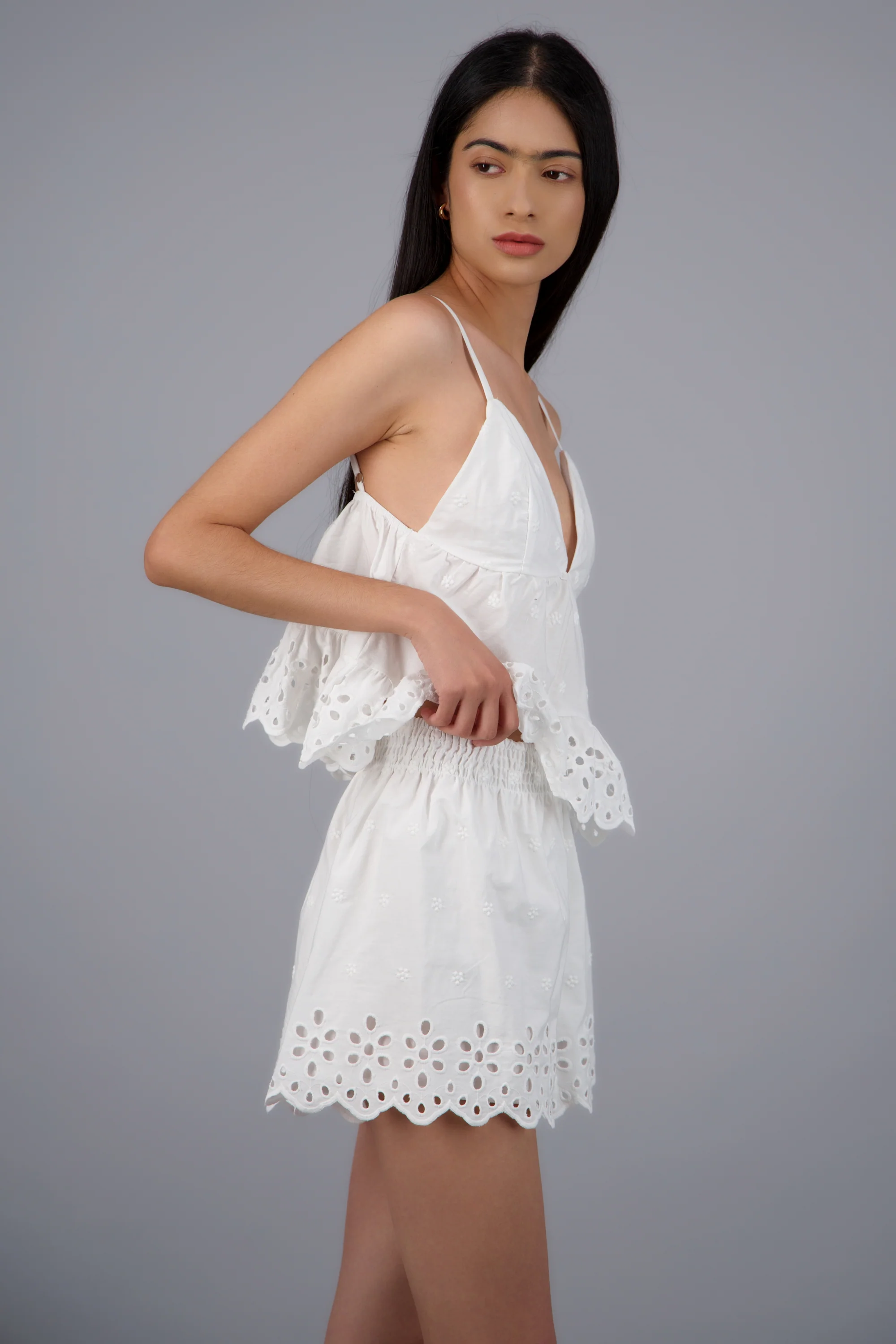 Short eyelet corte laser - Image 2
