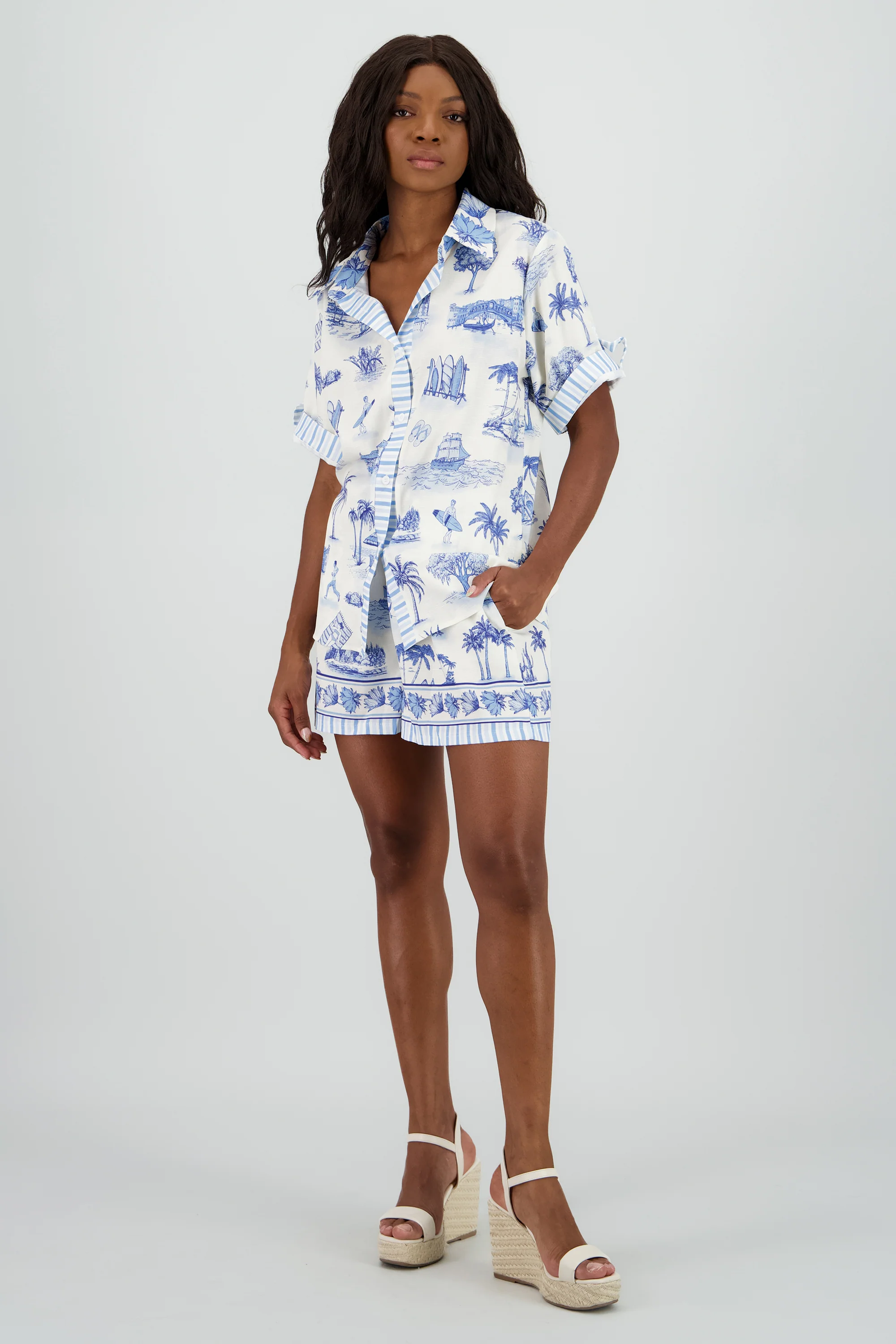 Short jareta estampado playa