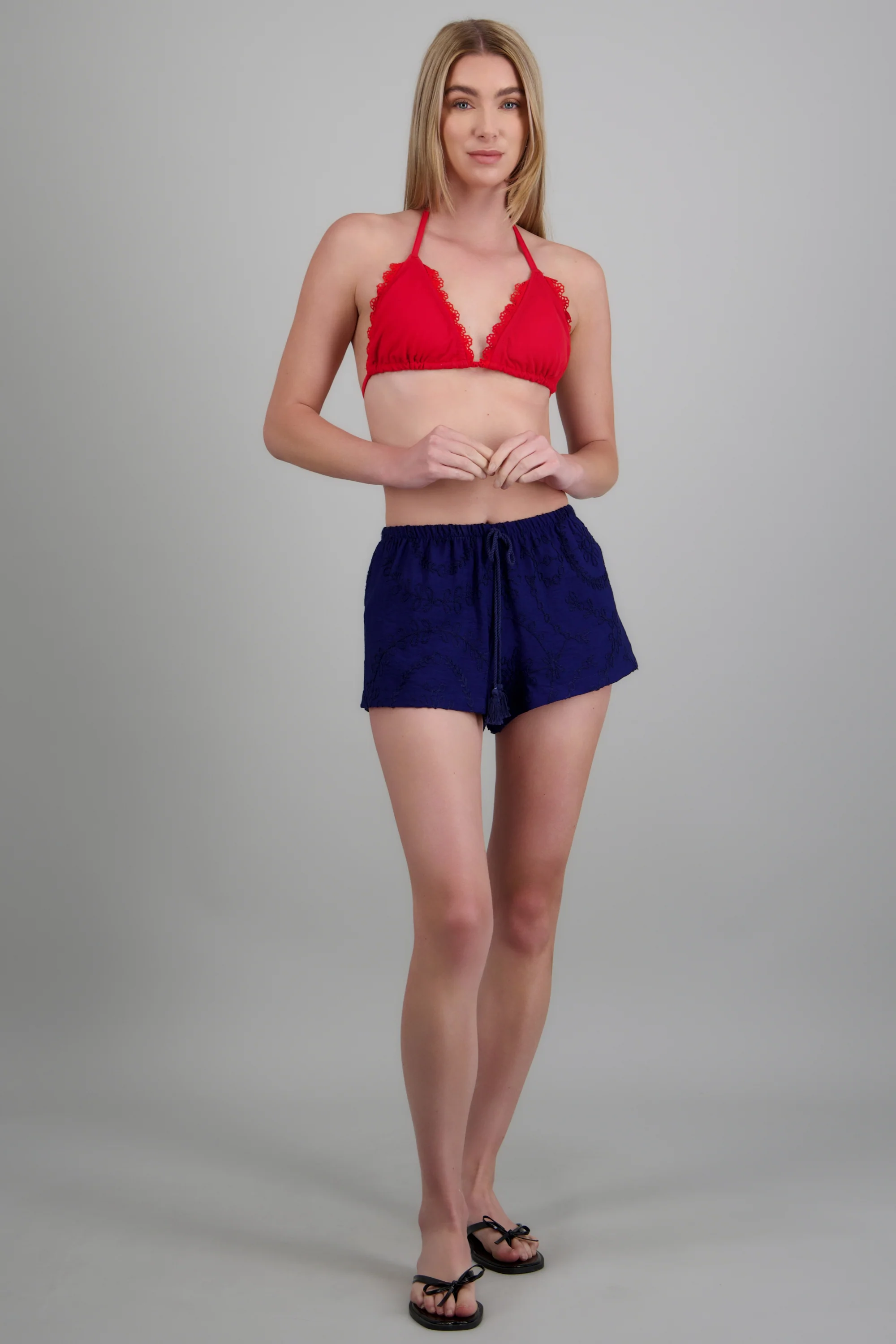Short textura jareta pompon - Image 3