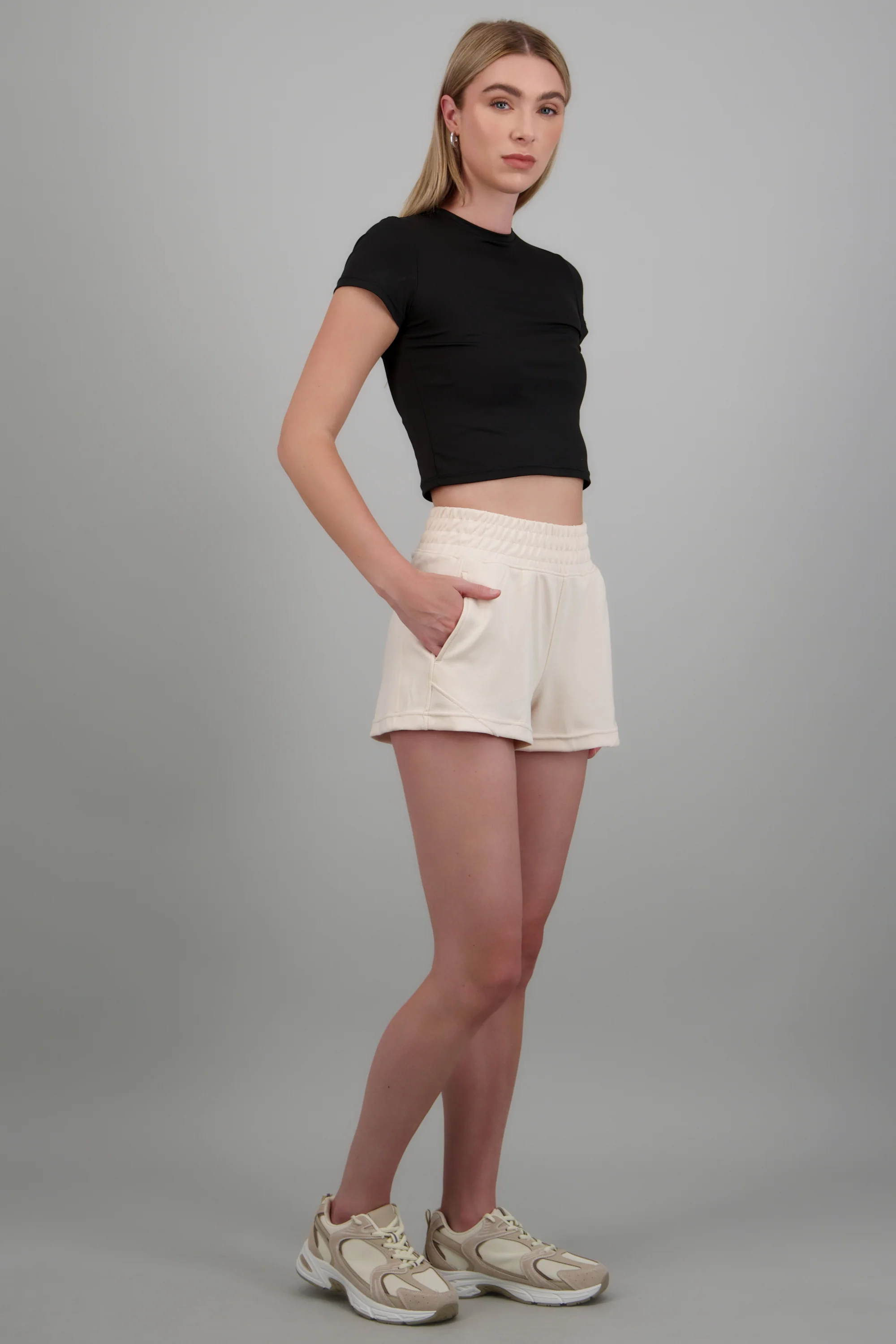 Shorts mini con resorte - Image 2