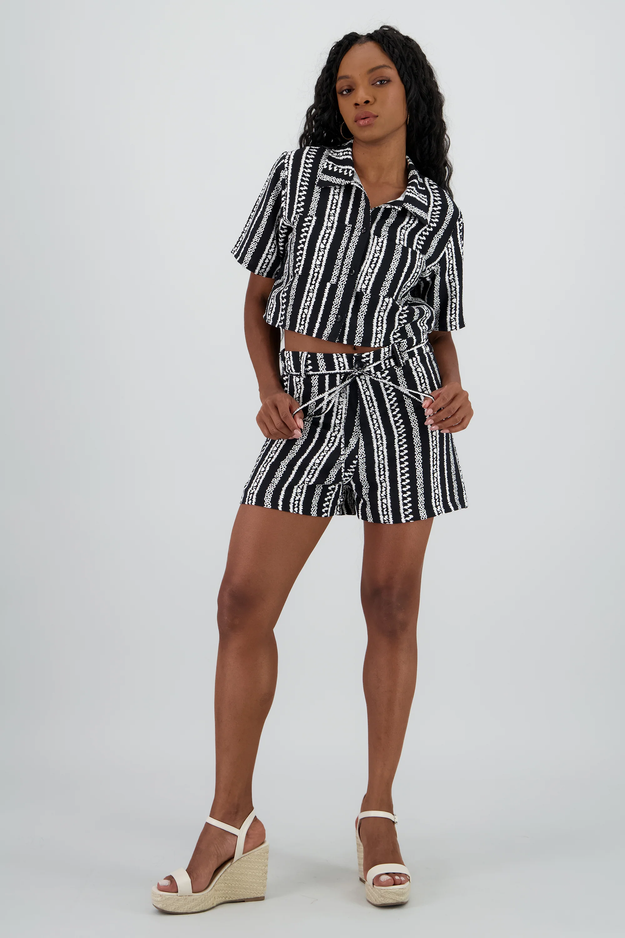 Shorts mini detalle pretina lazo