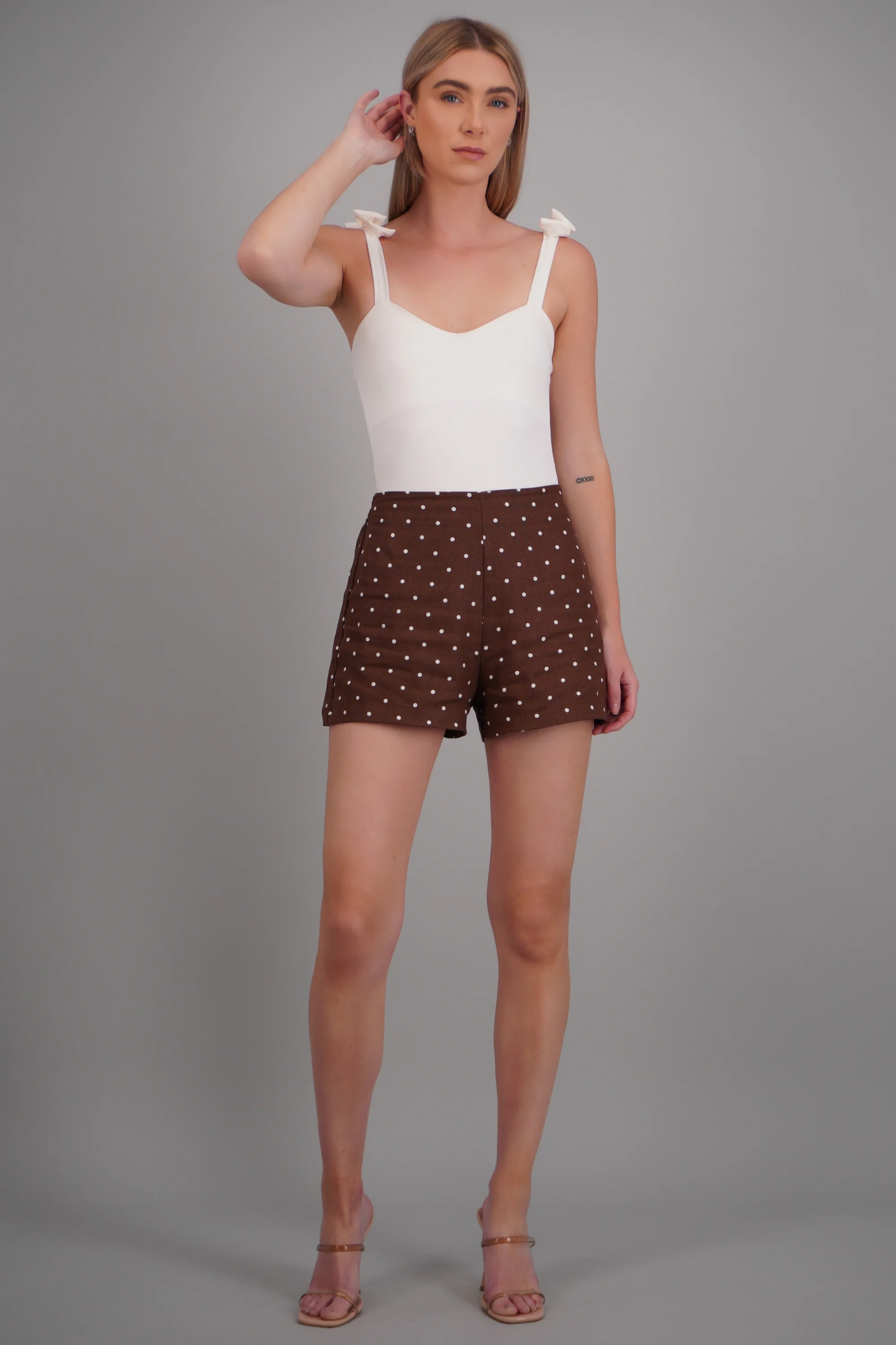 Shorts polkadot tela ligera - Image 3