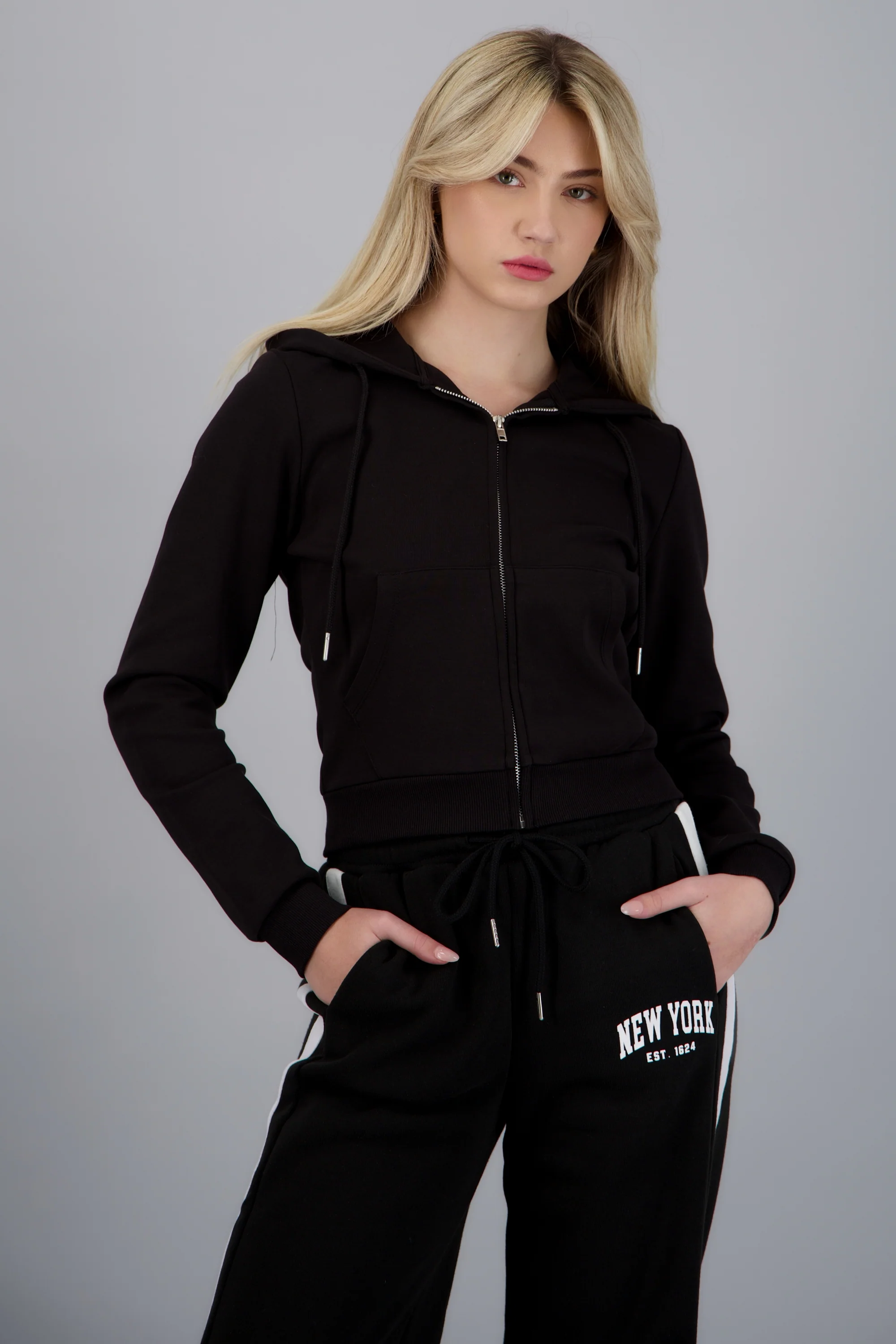 Sudadera con gorro