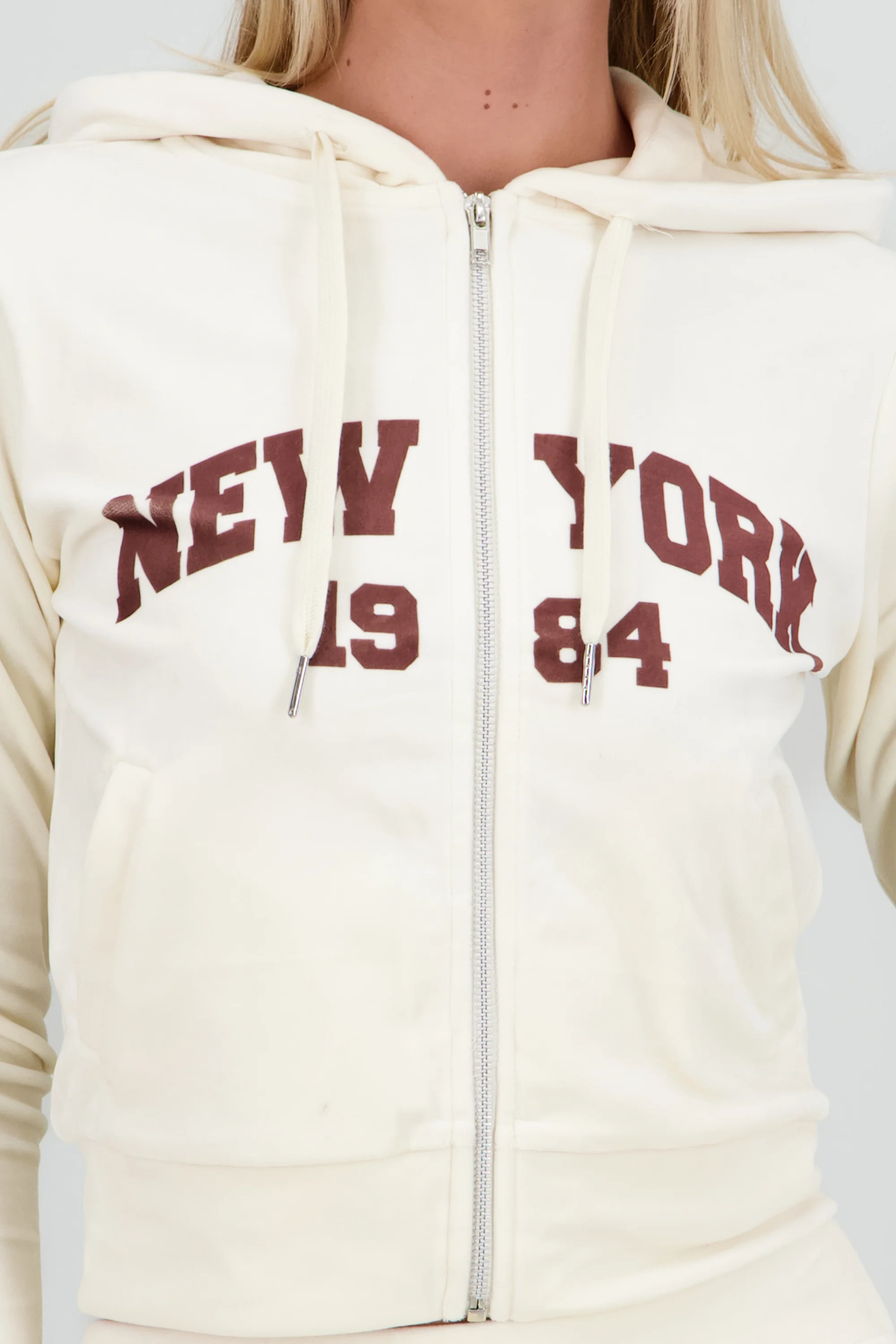 Sudadera velvet New York - Image 5