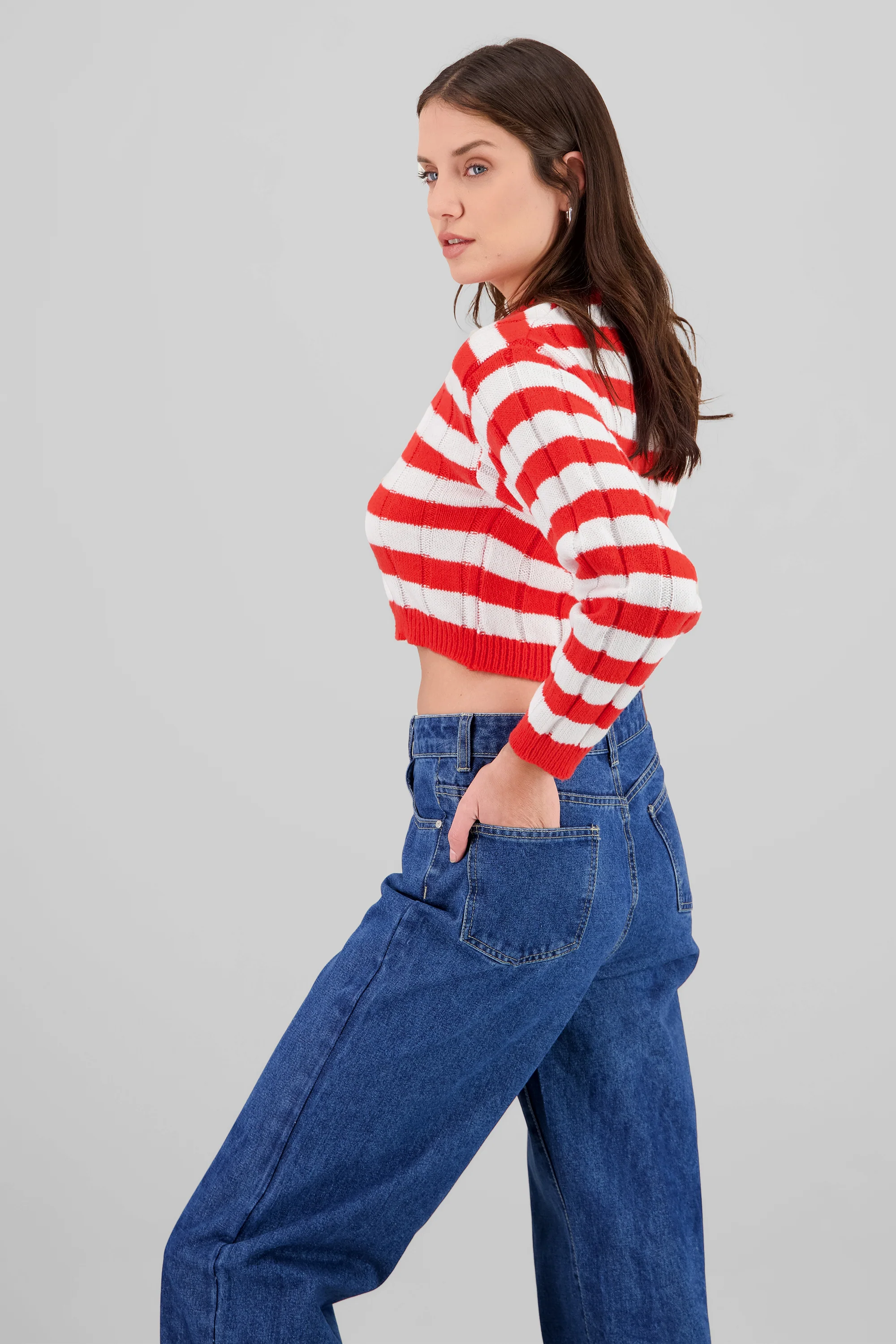 Sueter con rayas cuello en V - Image 3