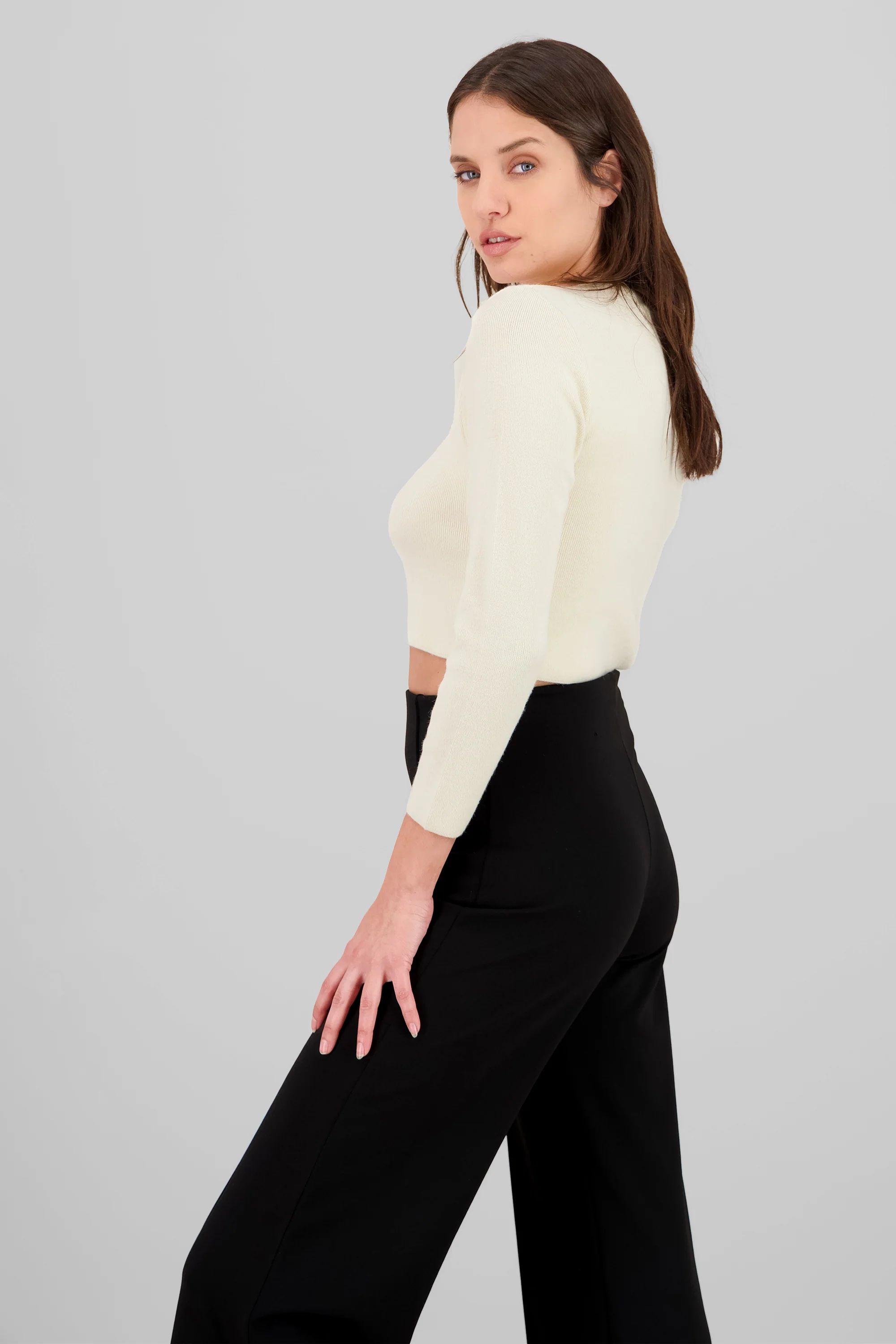 Sueter crop liso manga larga - Image 3