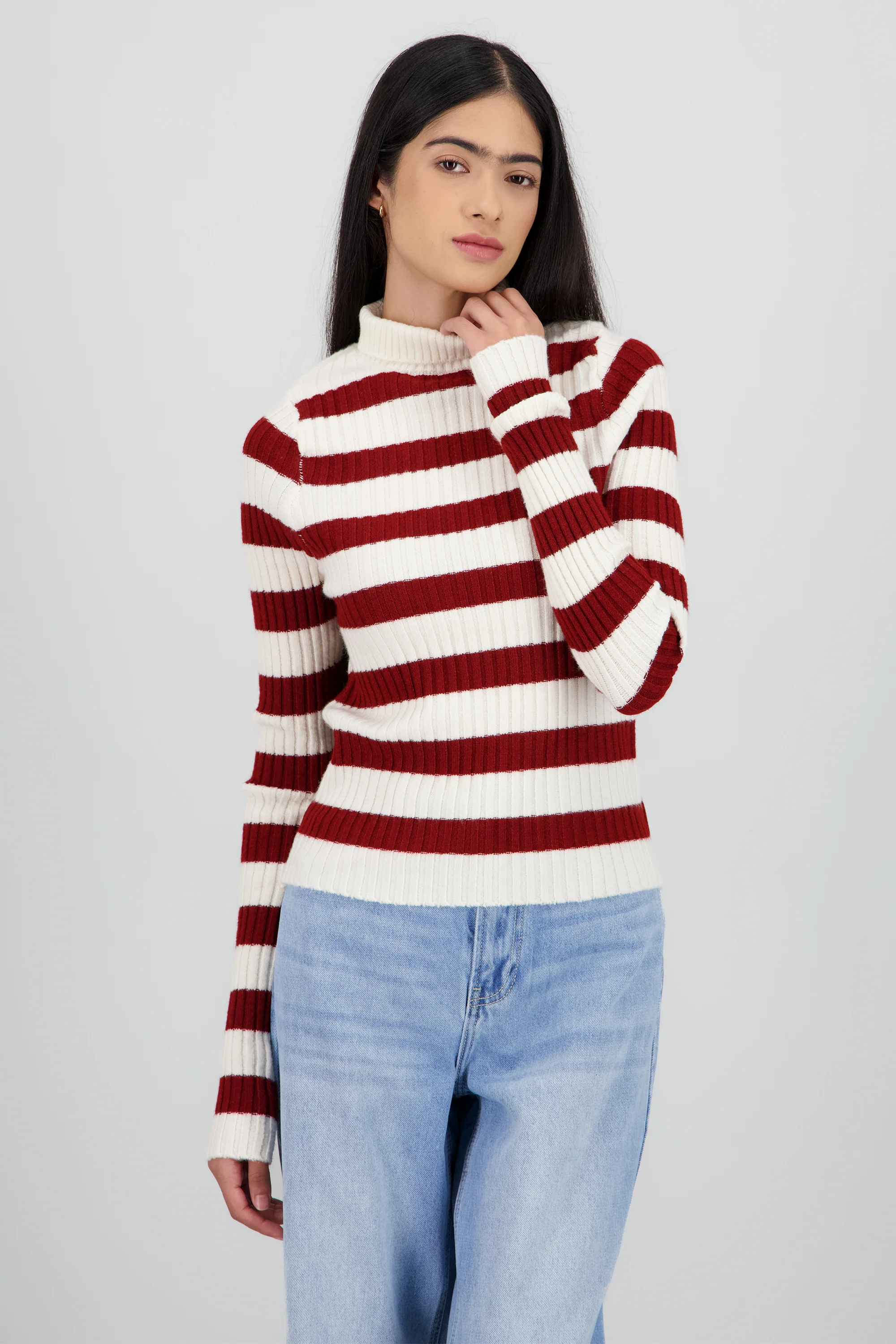 Sueter tejido cuello alto rayas