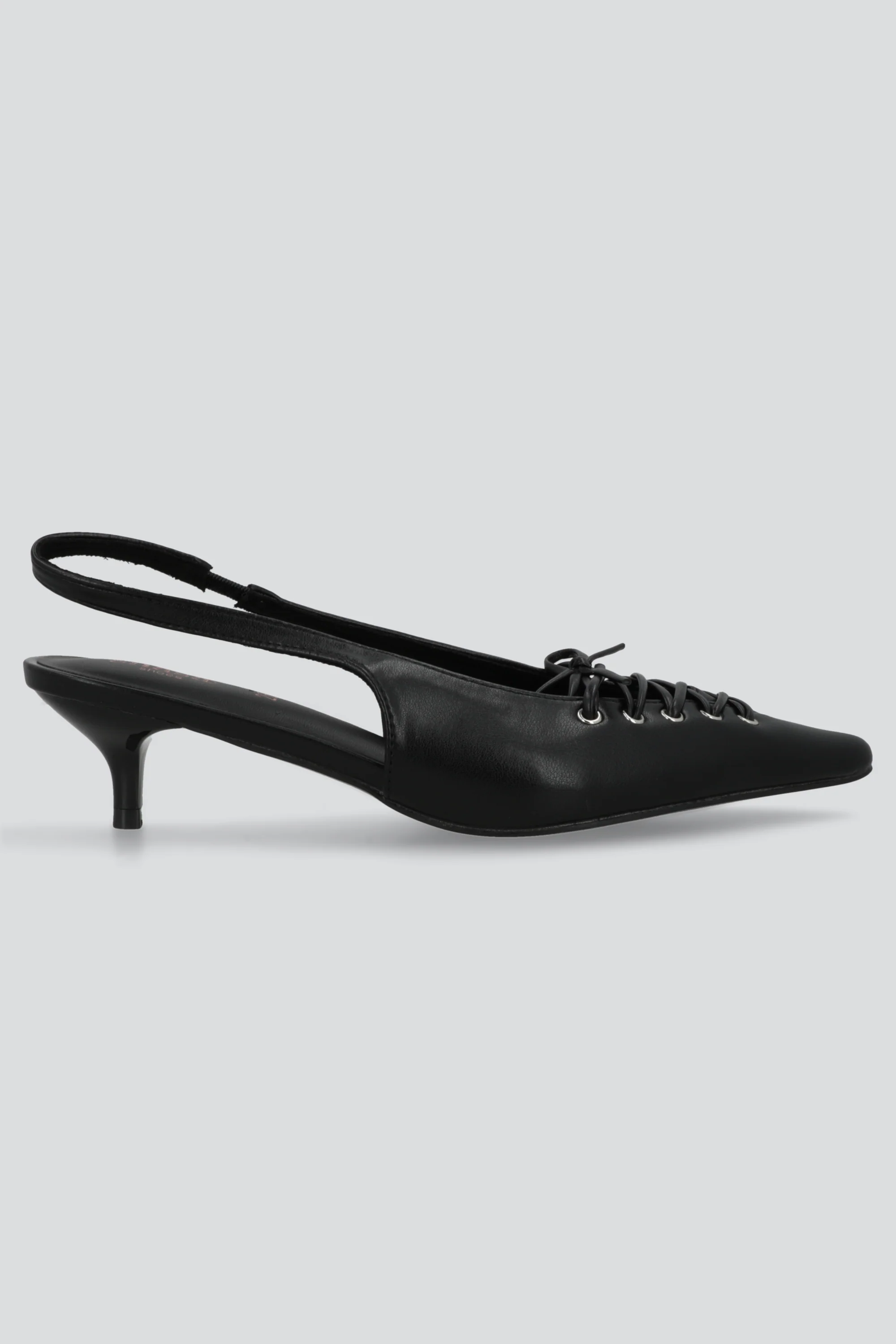 Tacon puntal slingback lace