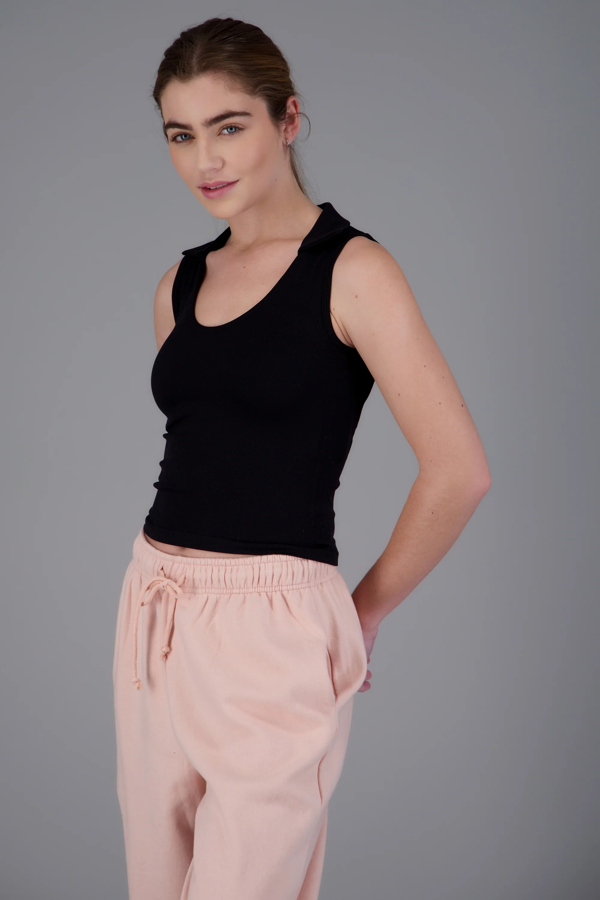 tank top escote v básico liso - Image 2