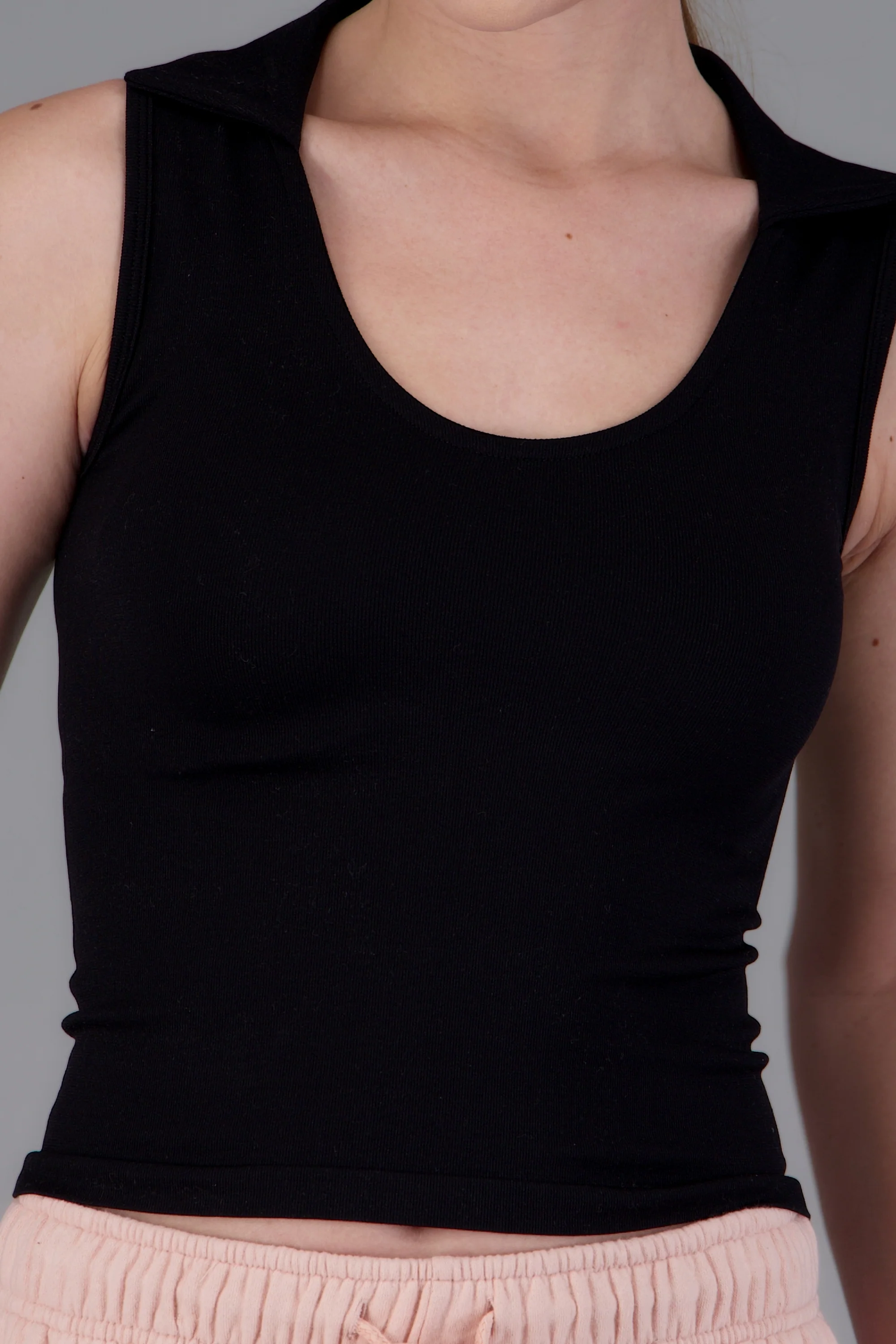 tank top escote v básico liso - Image 5