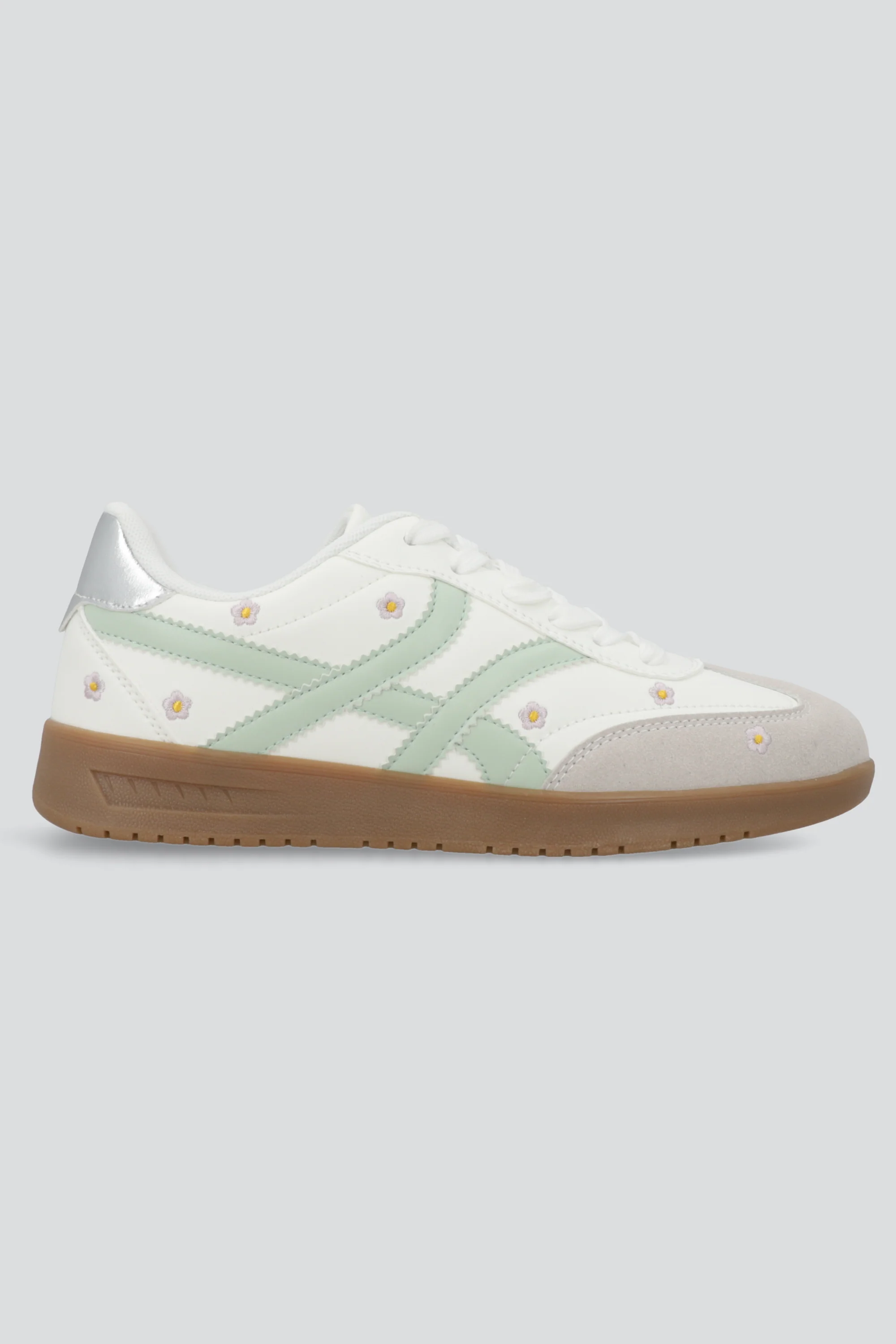 Tenis lineas flores bordadas