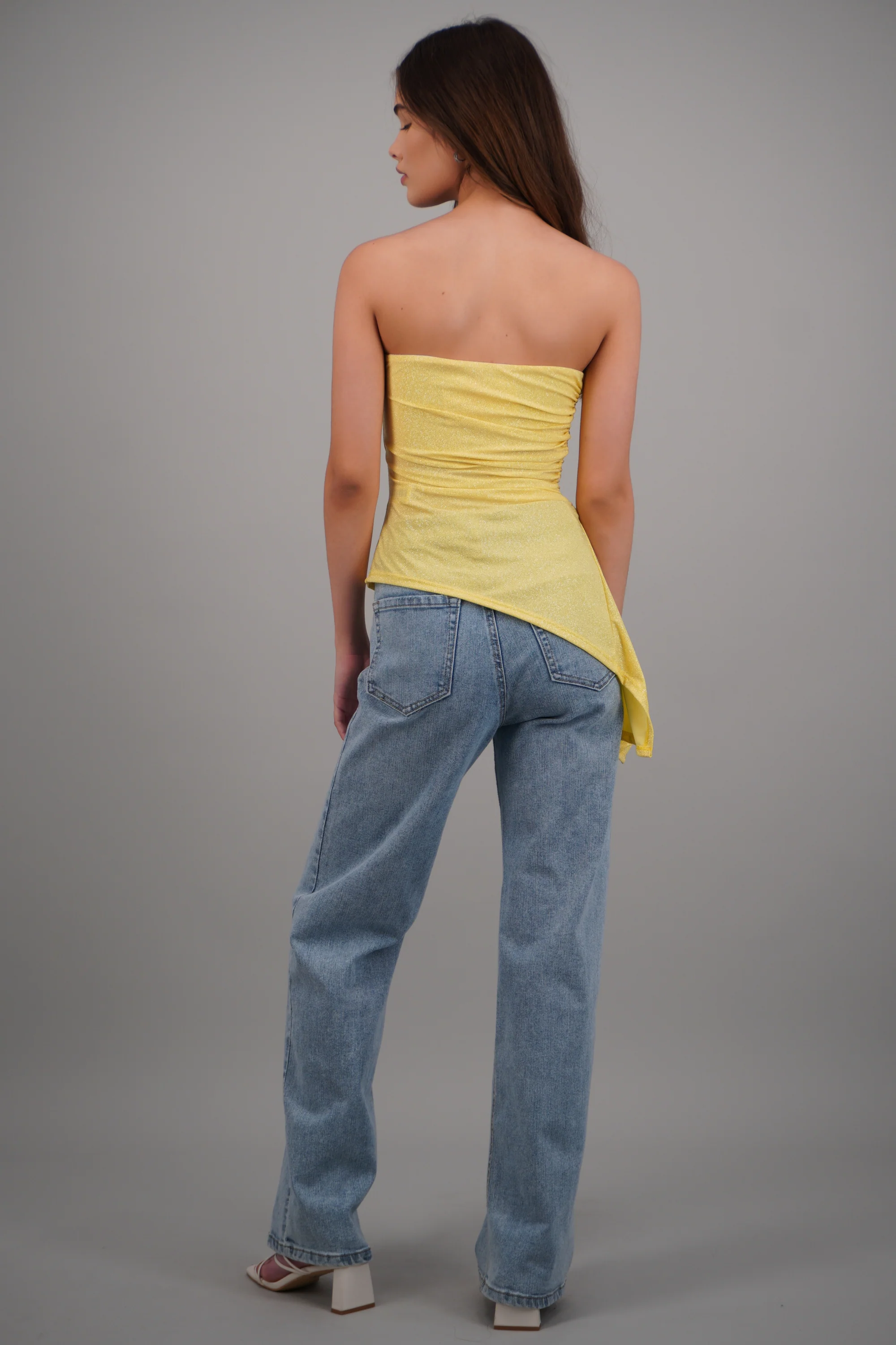 Top asimetrico brillos - Image 4