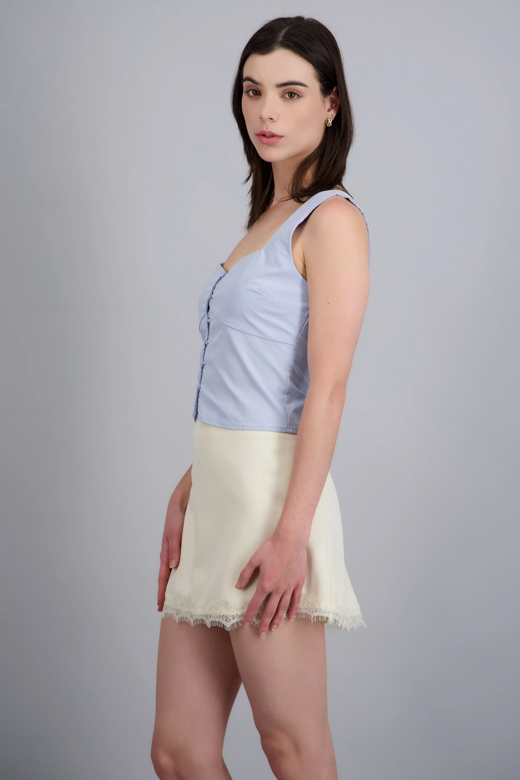 Top corto escote corazon con botones - Image 2