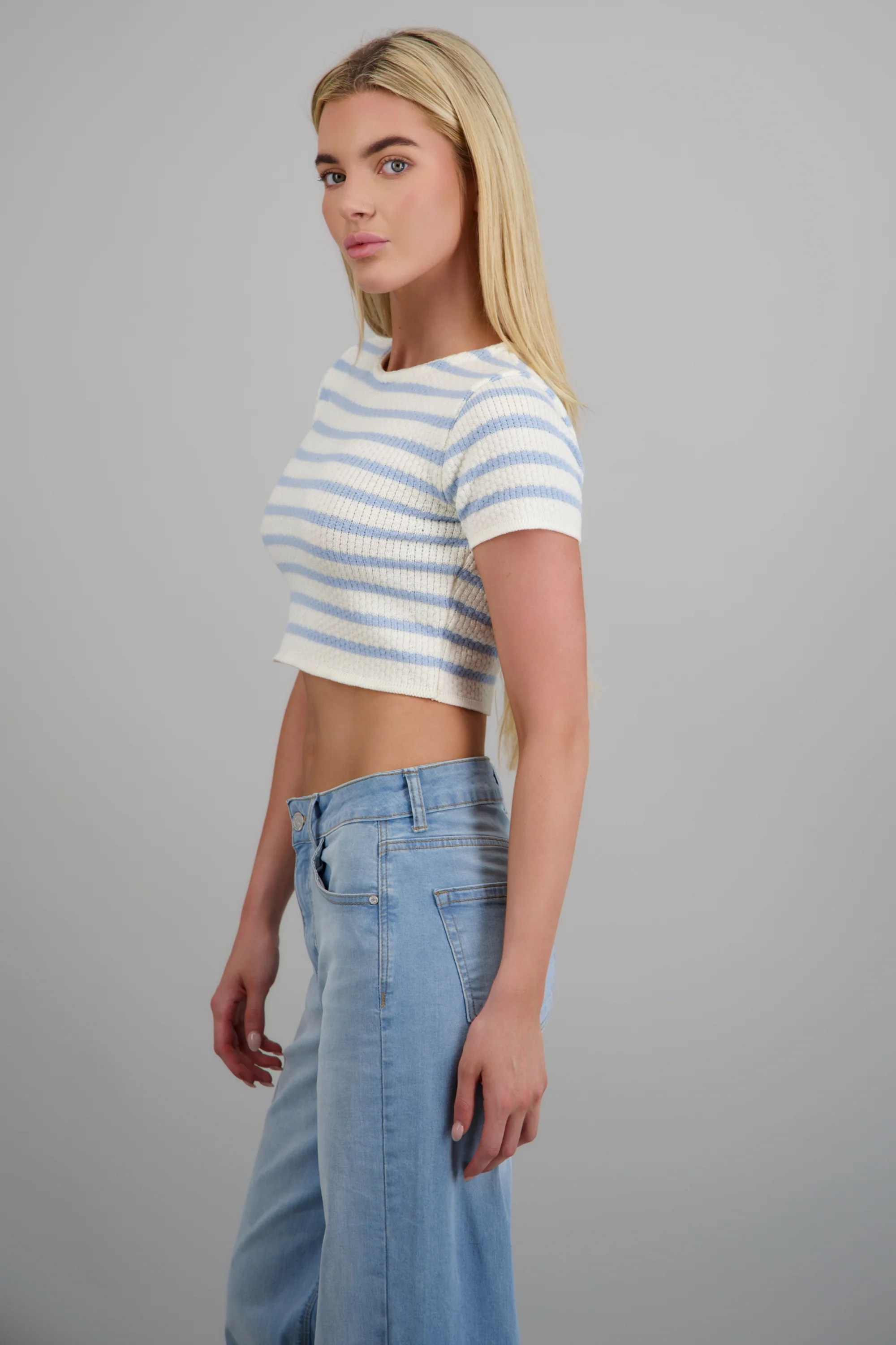TOP CROP RAYAS TEXTURA KNI - Image 2