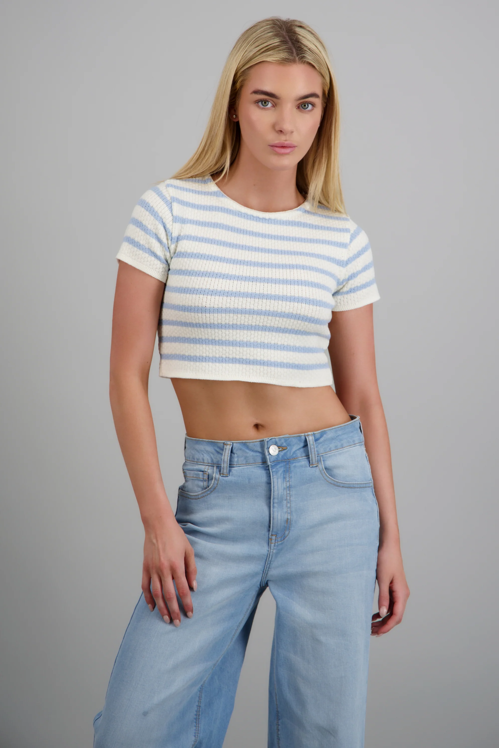 TOP CROP RAYAS TEXTURA KNI - Image 3