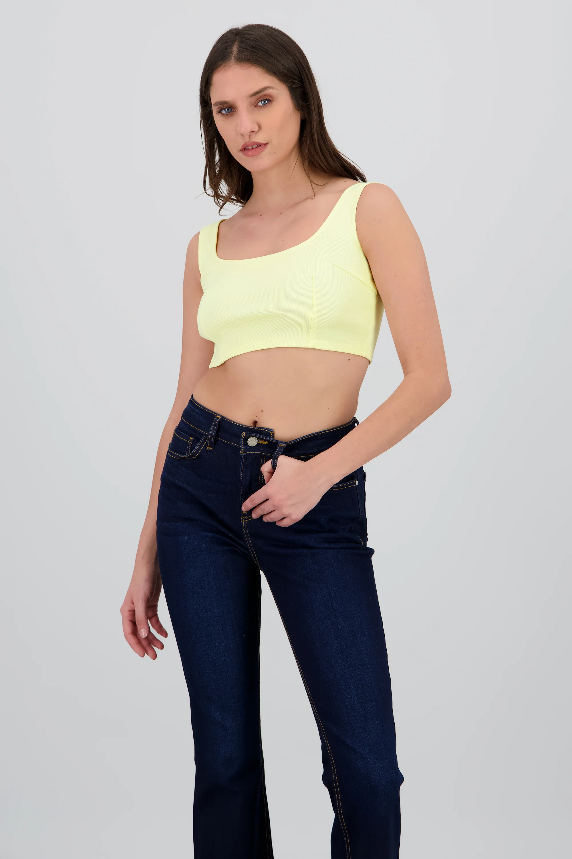 Top crop tirantes escote cuadrado