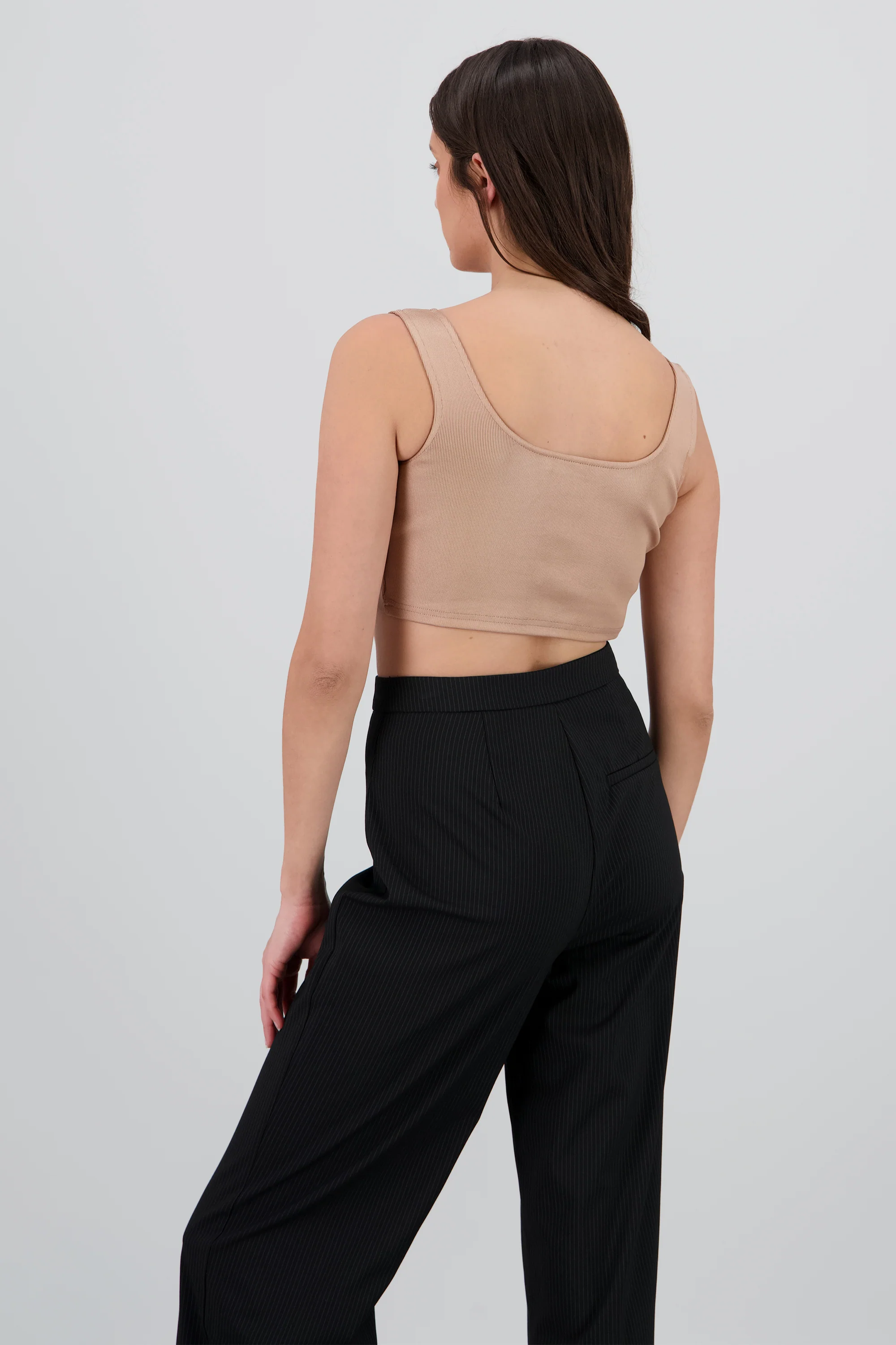 Top crop tirantes escote cuadrado - Image 4