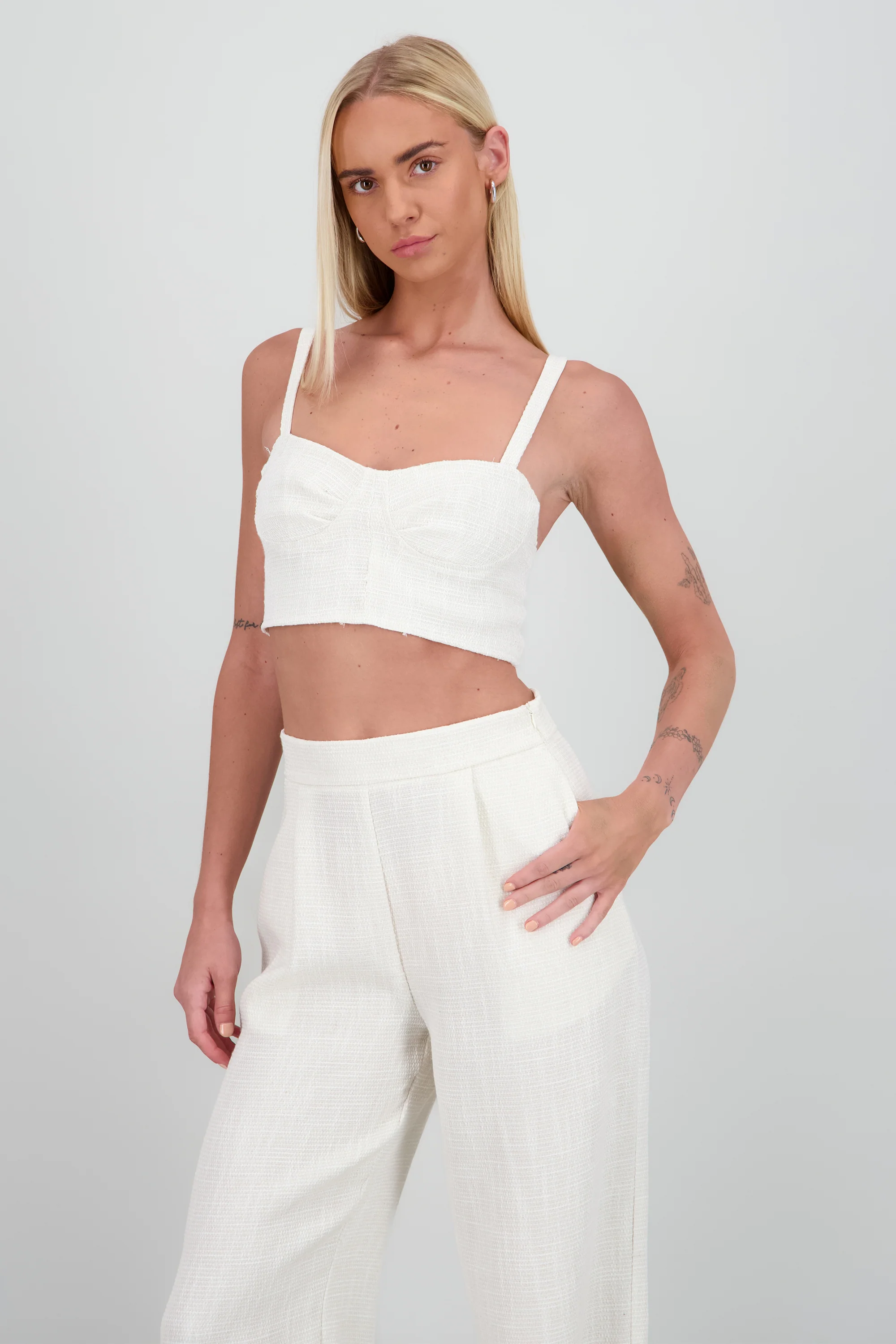 Top escote corazón tweed - Image 3