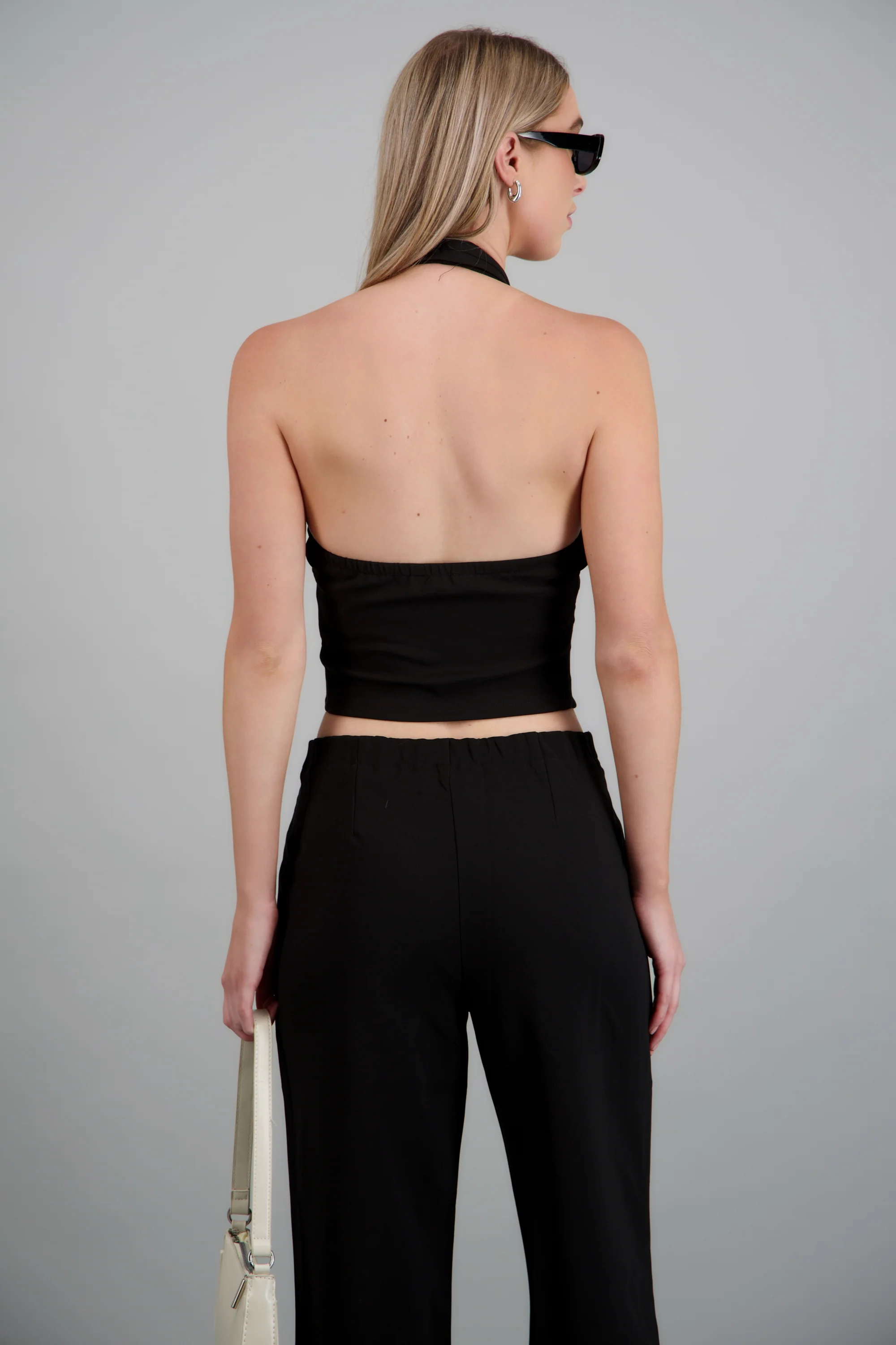 Top halter con botones y corbata - Image 4