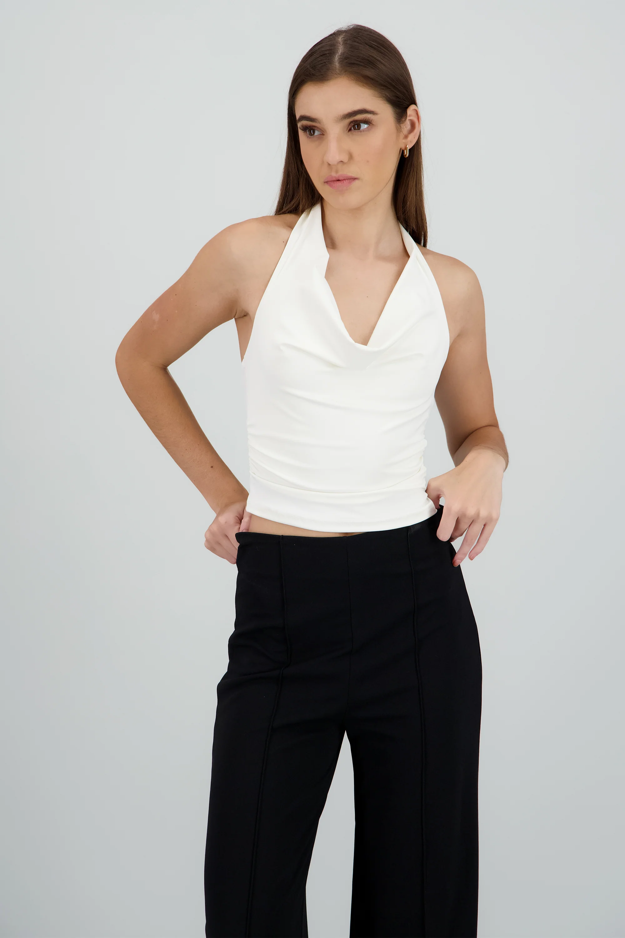 Top halter cuello cascada