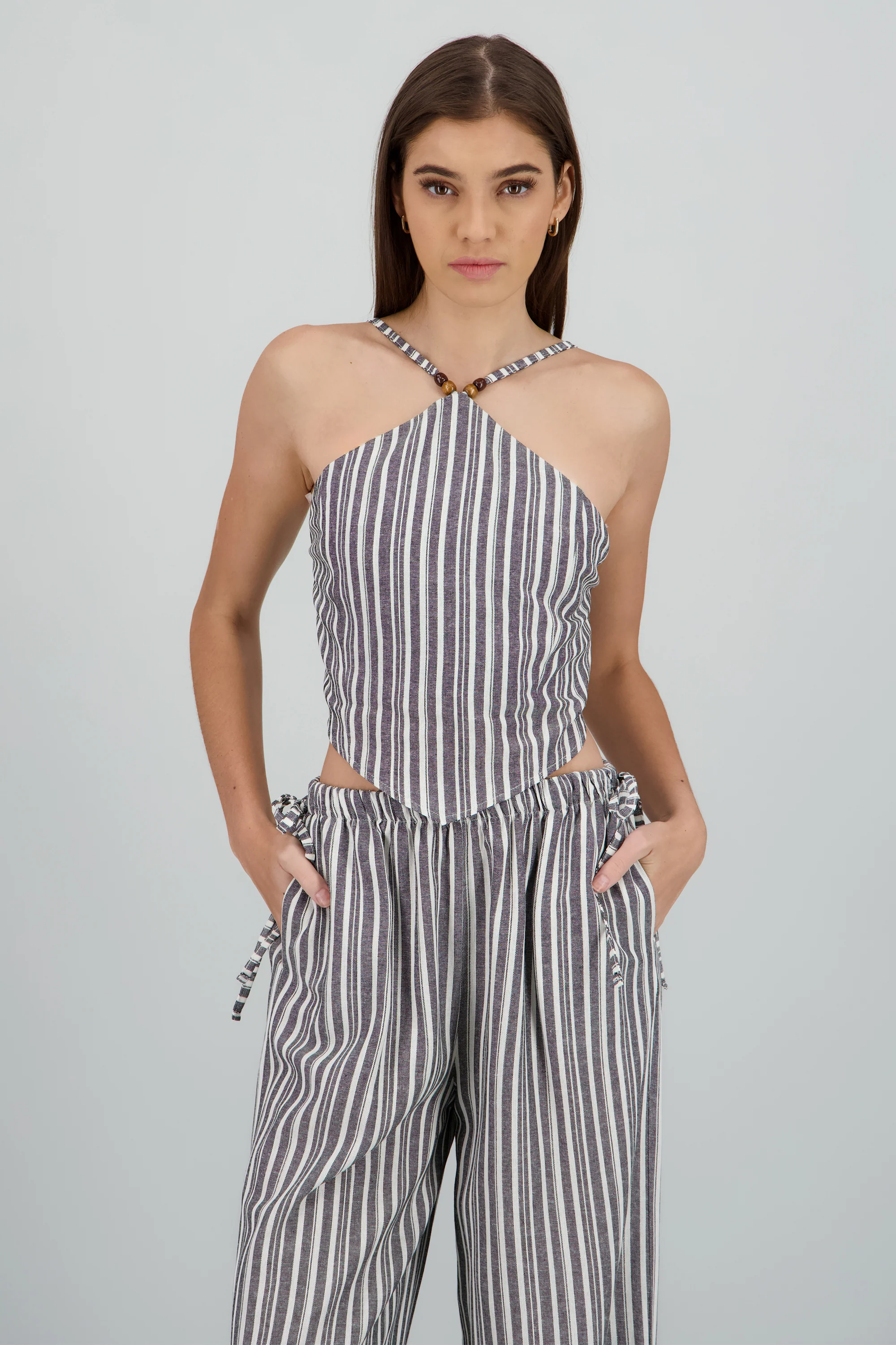 Top halter cuentas lineas