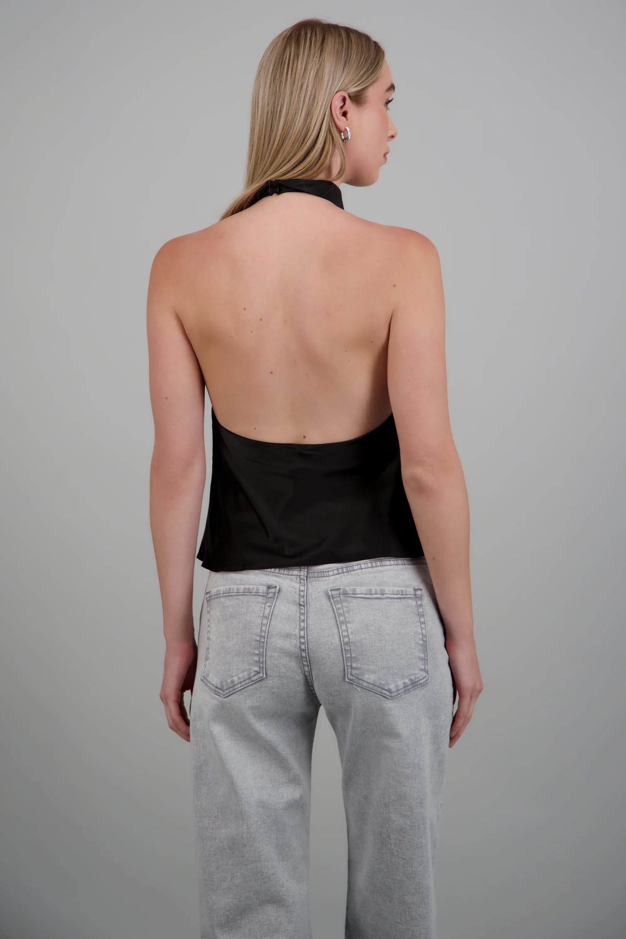 Top halter de cuello cascada satinado - Image 5