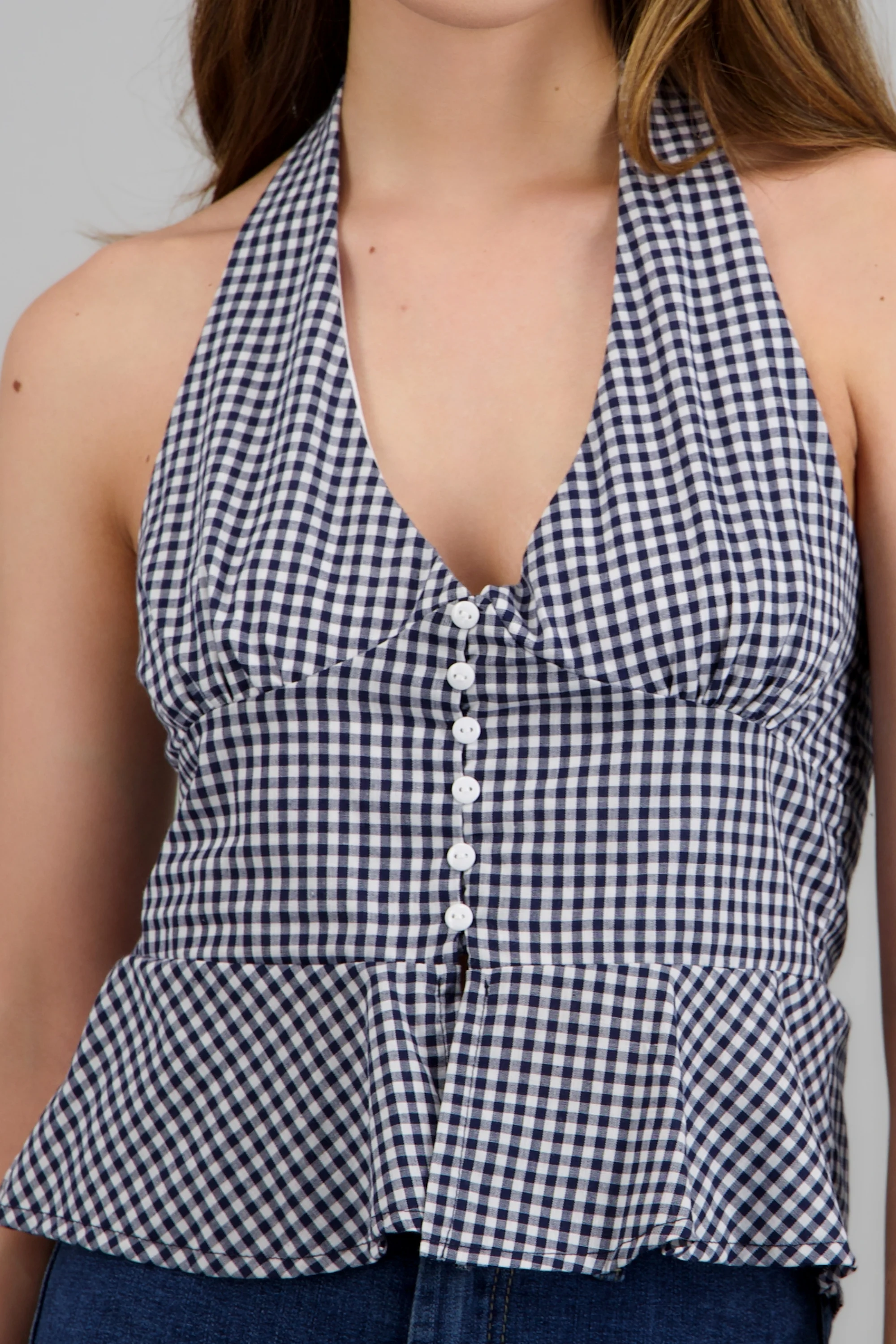 Top halter detalle botones gingham - Image 5