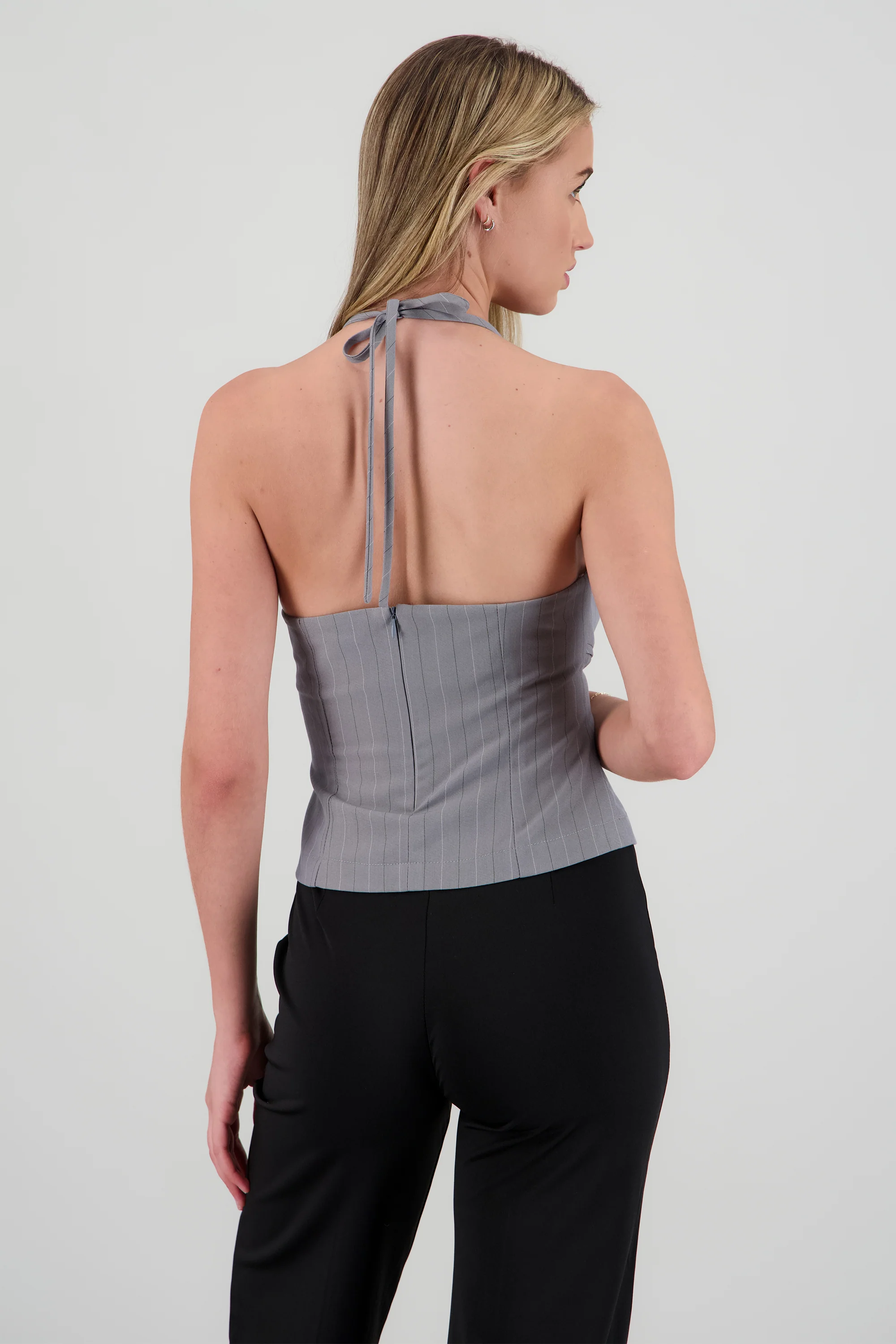 Top halter detalle cortes - Image 4